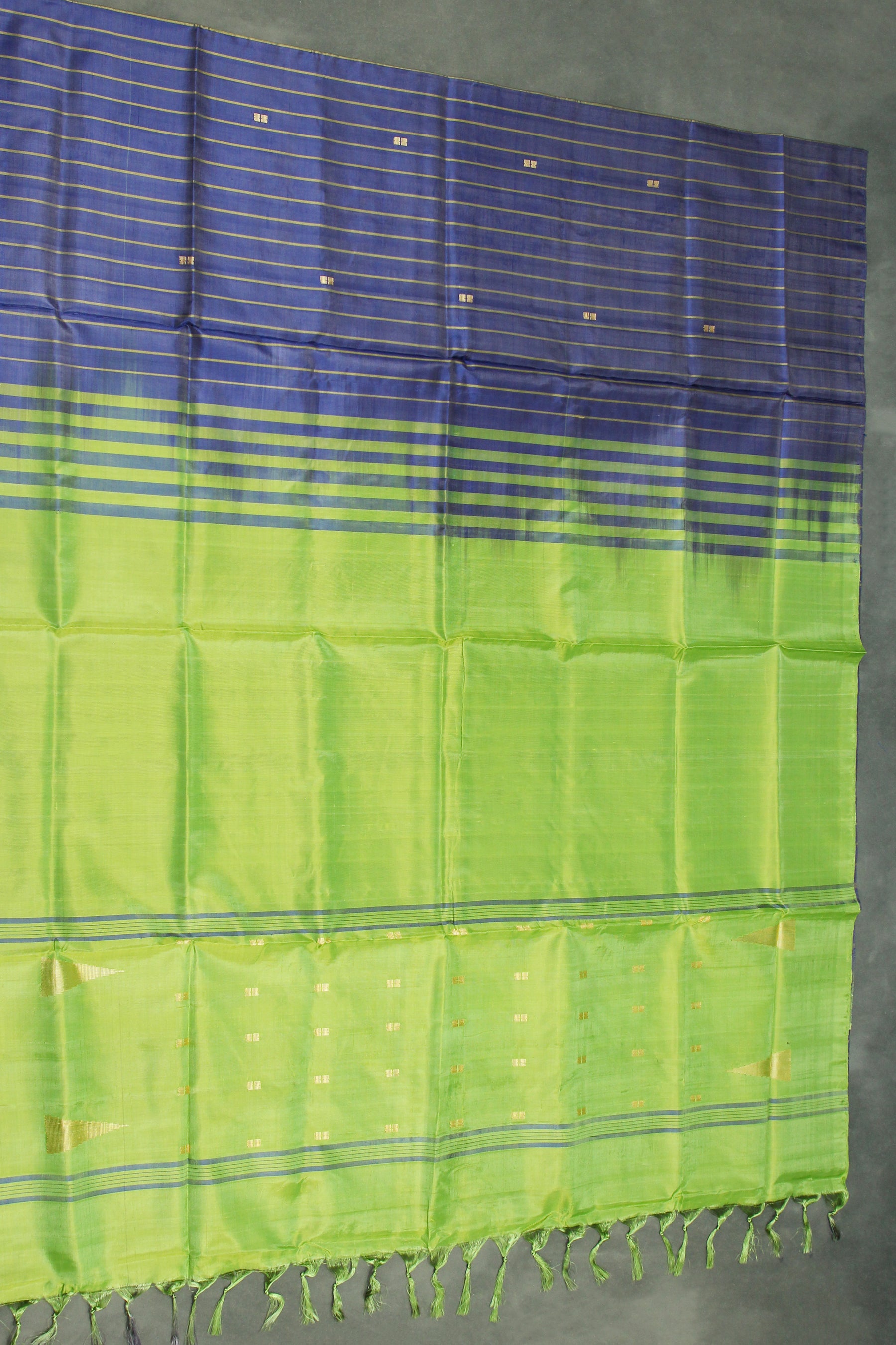 Green Vaazhai Naar (Banana Pith) Borderless Saree with Gold-Coloured Buttas and Navy Pallu