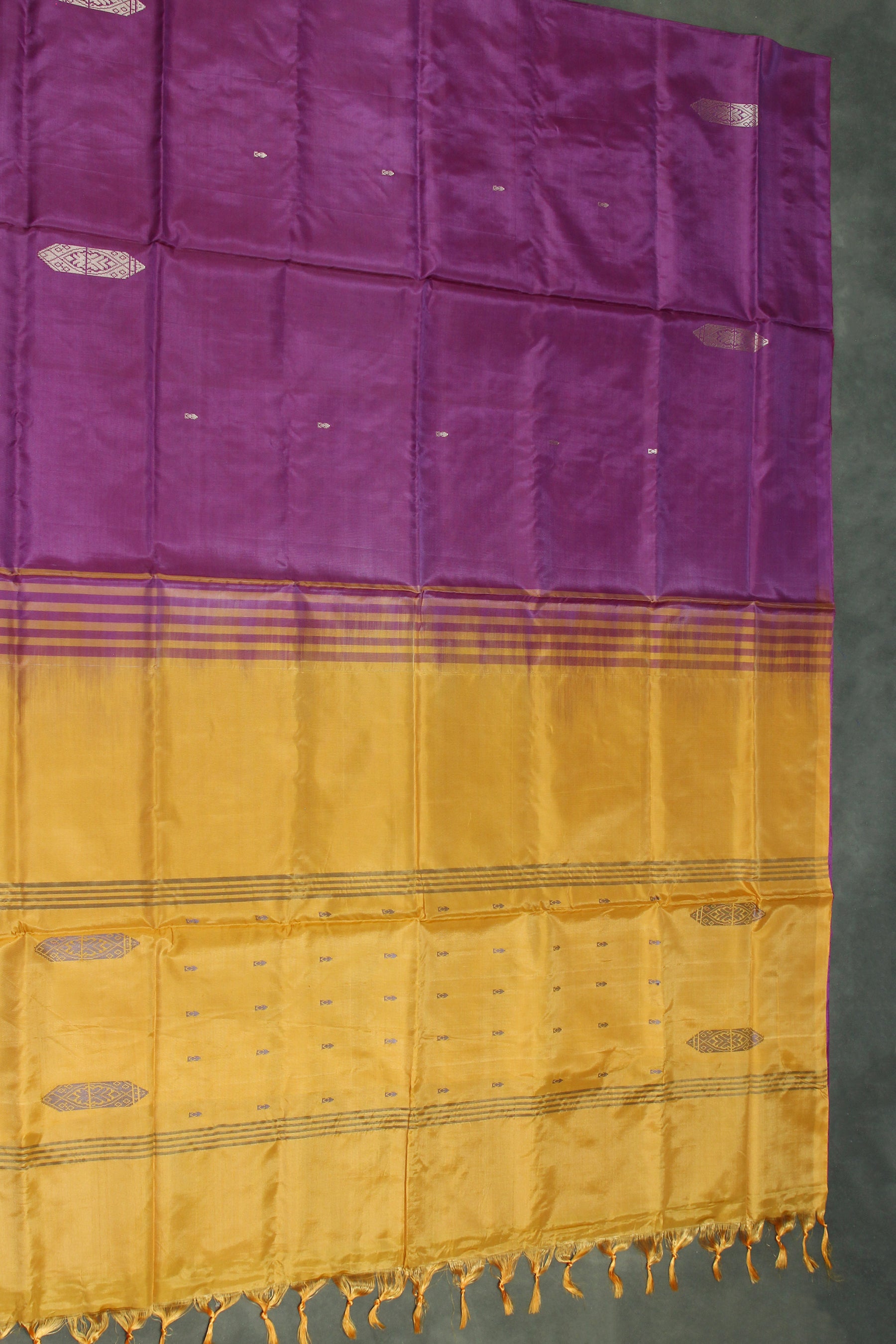 Vaazhai Naar (Banana Pith) Orange Borderless Saree with Purple Pallu and Small Buttas