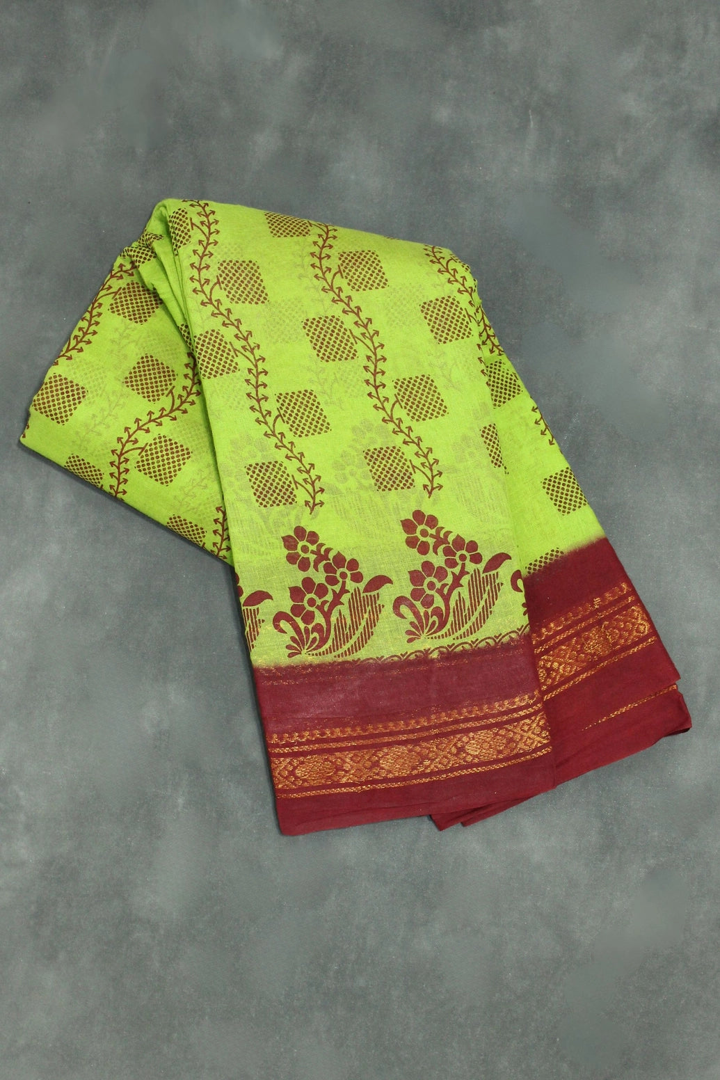 Elegant Green & Red Floral Print Poly Cotton Saree for Everyday Wear Saree JCS Fashions