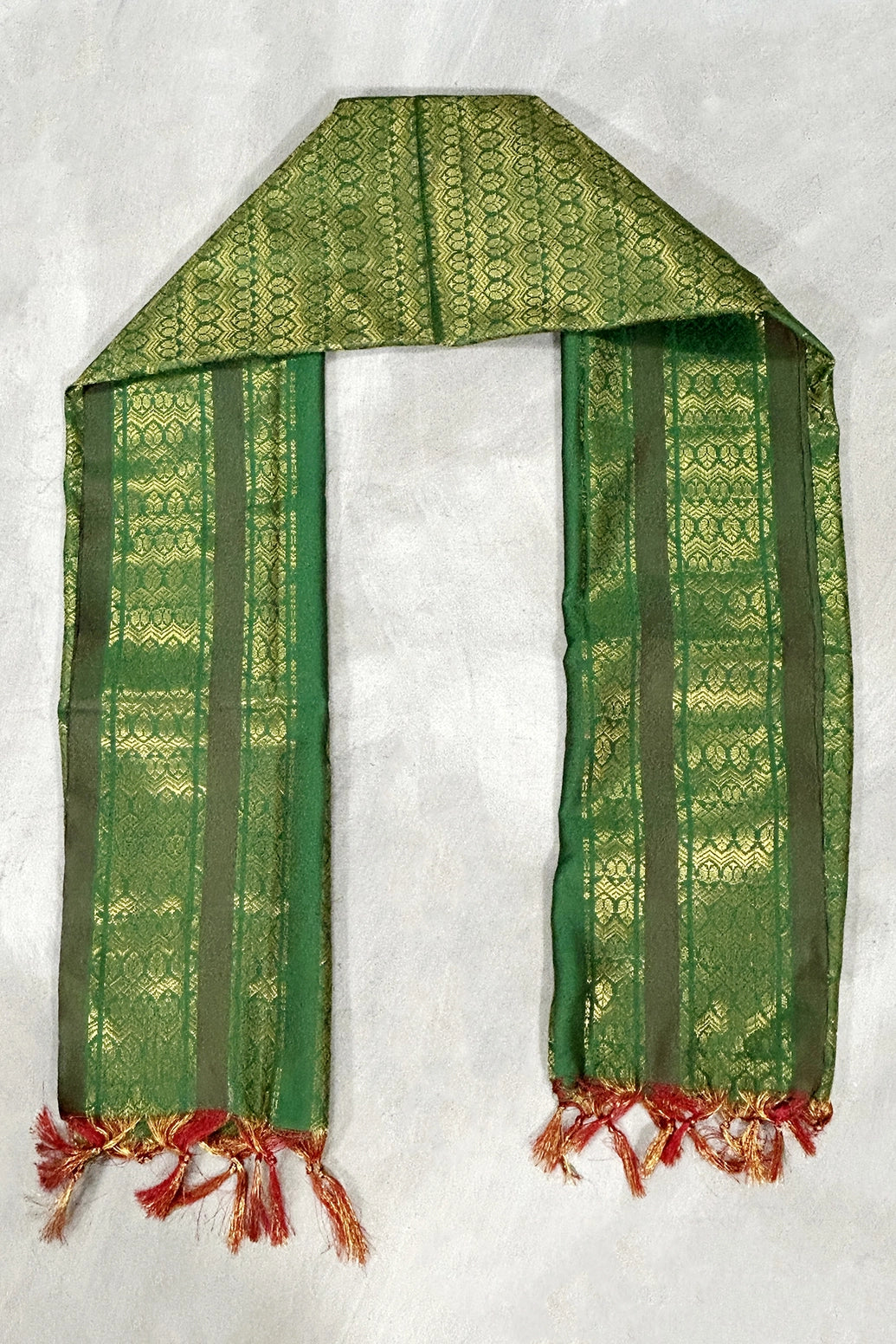 Green Ponnadai Poly Silk Jacquard Temple & Function Shawl with Zari-Style Pattern and Tassels