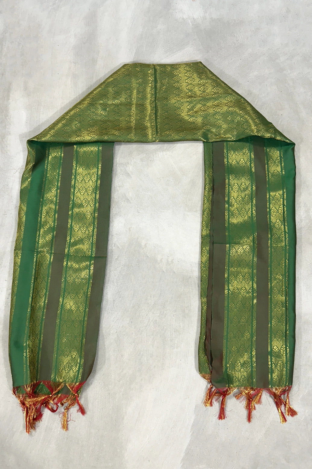 Green Ponnadai Poly Silk Jacquard Temple Shawl with Tassels | 2 Meter Traditional South Indian Dupatta