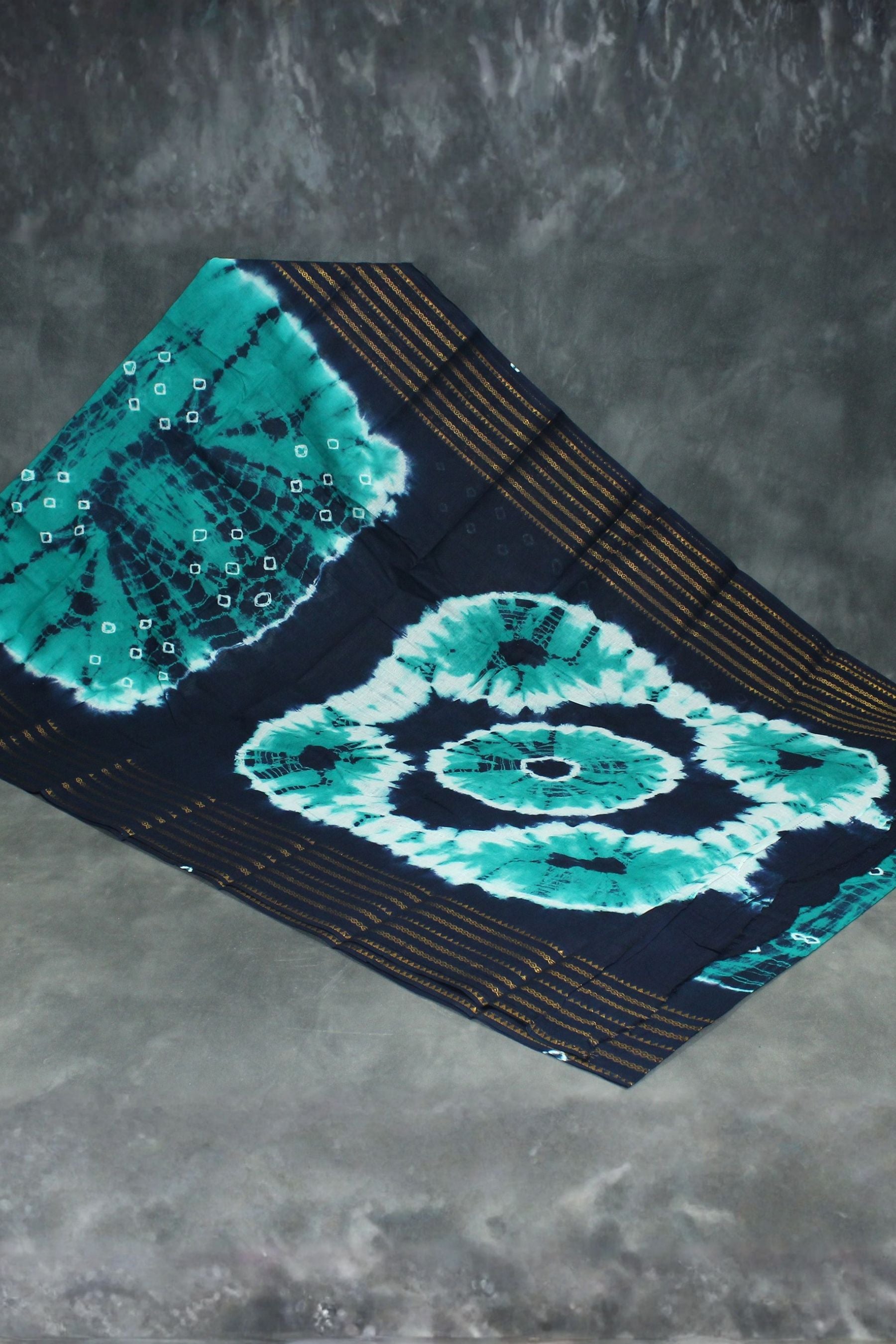 Teal Green Bandhani Sungudi Cotton Saree with Navy Zari-Striped Border Saree JCS Fashions