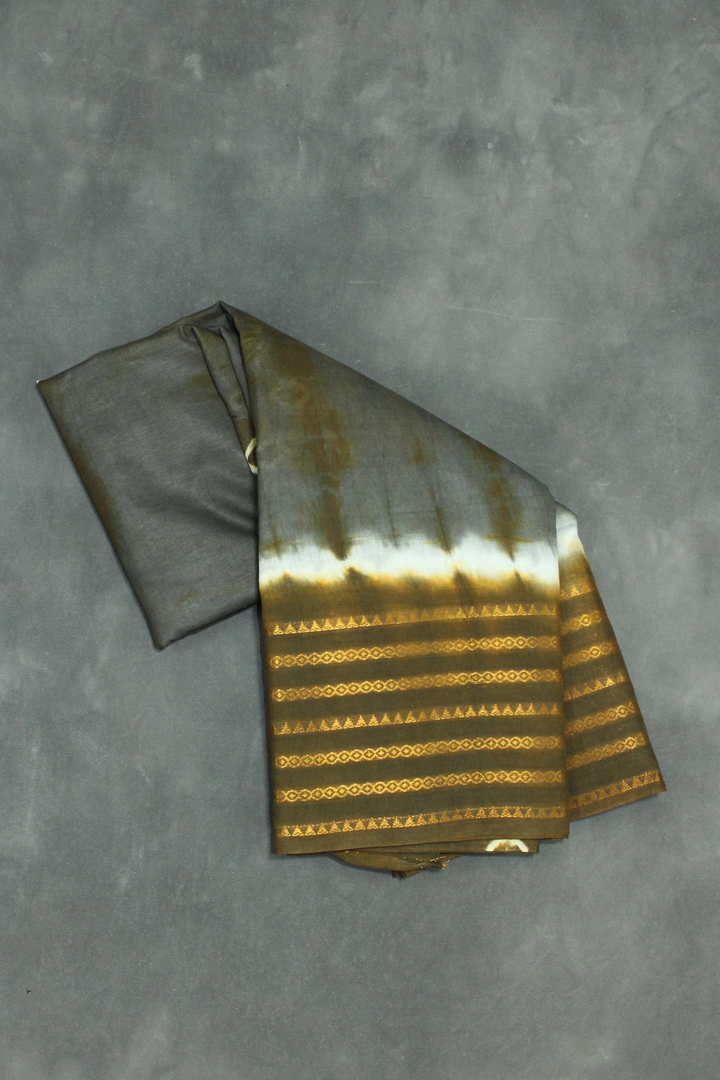 Grey Sungudi Cotton Bandhani Saree with Golden Zari Border and Unstitched Blouse - Grey