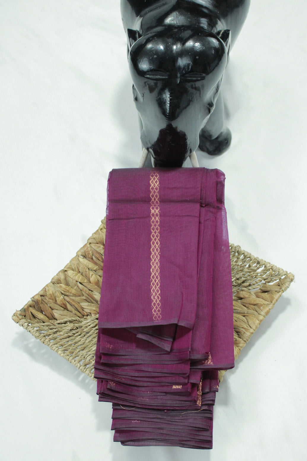 Violet Silk Cotton Saree with Zari Border and Blouse, Border Less Design - Violet