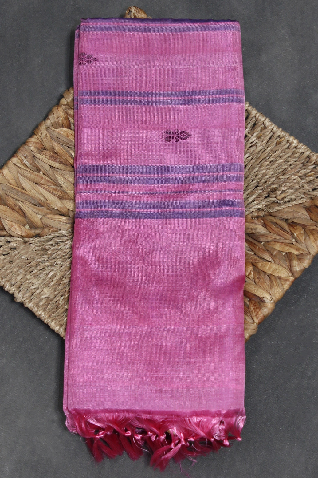 Magenta Vaazhai Naar (Banana Pith) Saree with Small Butta and Green Pallu - Magenta