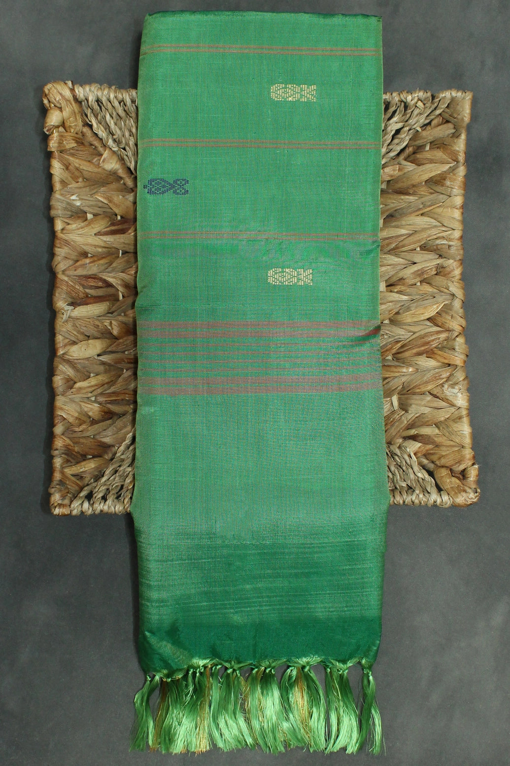 Leaf Green Vaazhai Naar (Banana Pith) Saree with Zari Border and Small Butta - Leaf Green