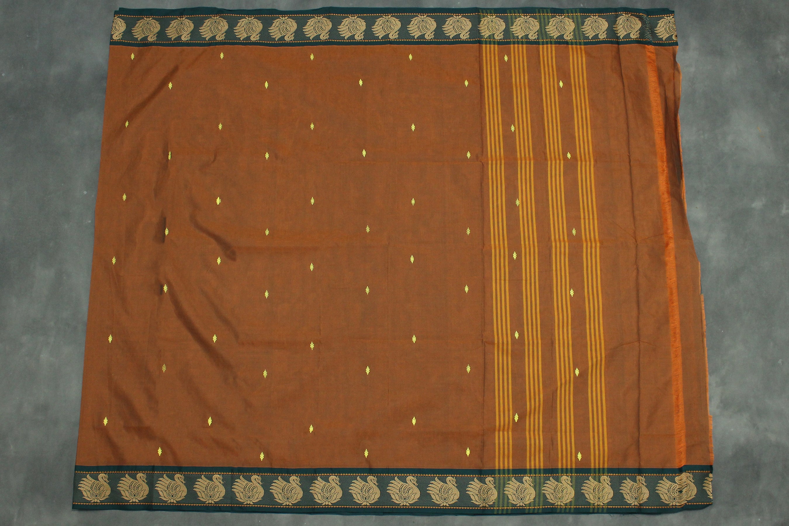 Brown Poly Cotton Butta Saree with Dark Green Thread — IMG-4