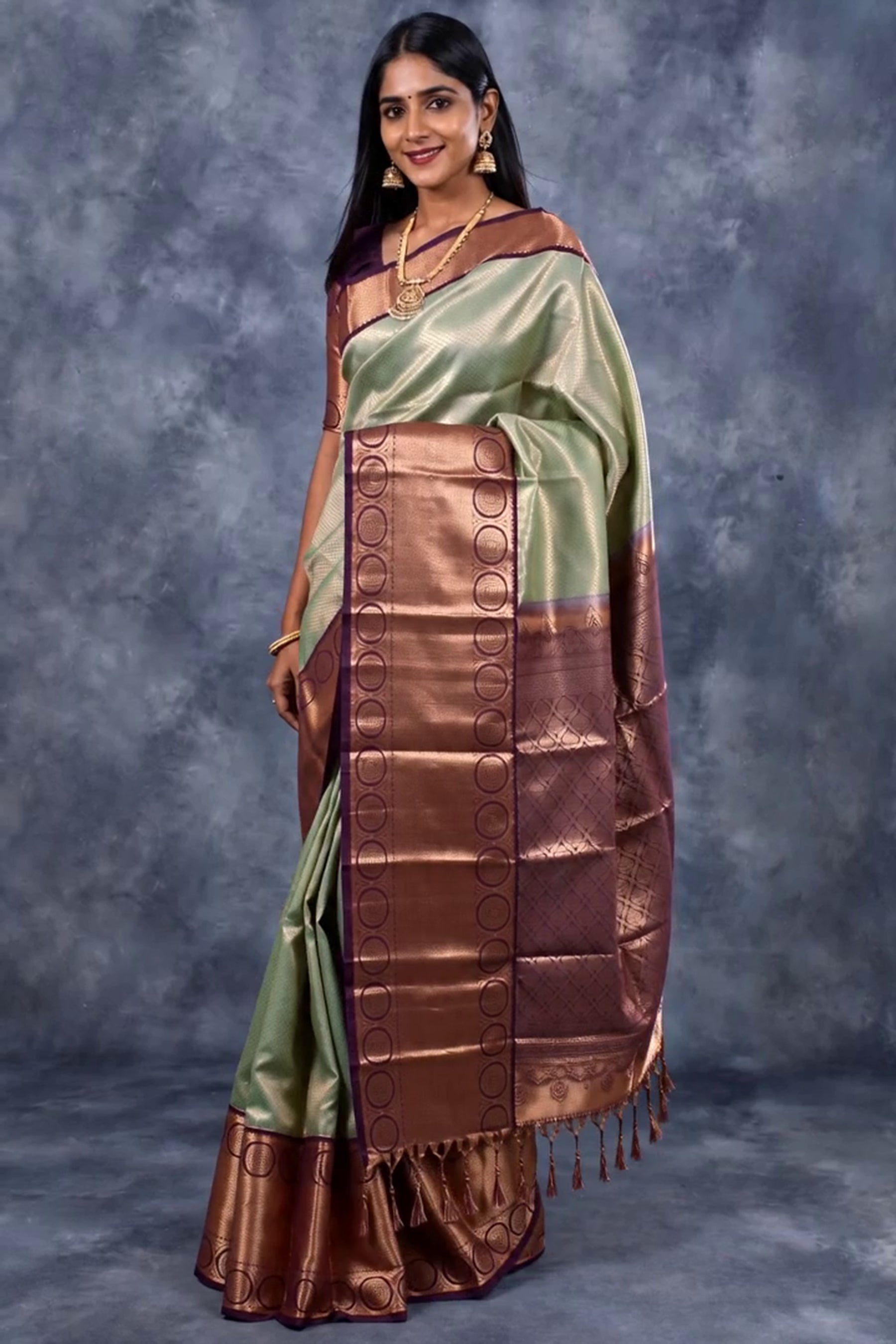 Elegant Kanchipuram Silk Saree with Grand Pallu and Full-body Butties