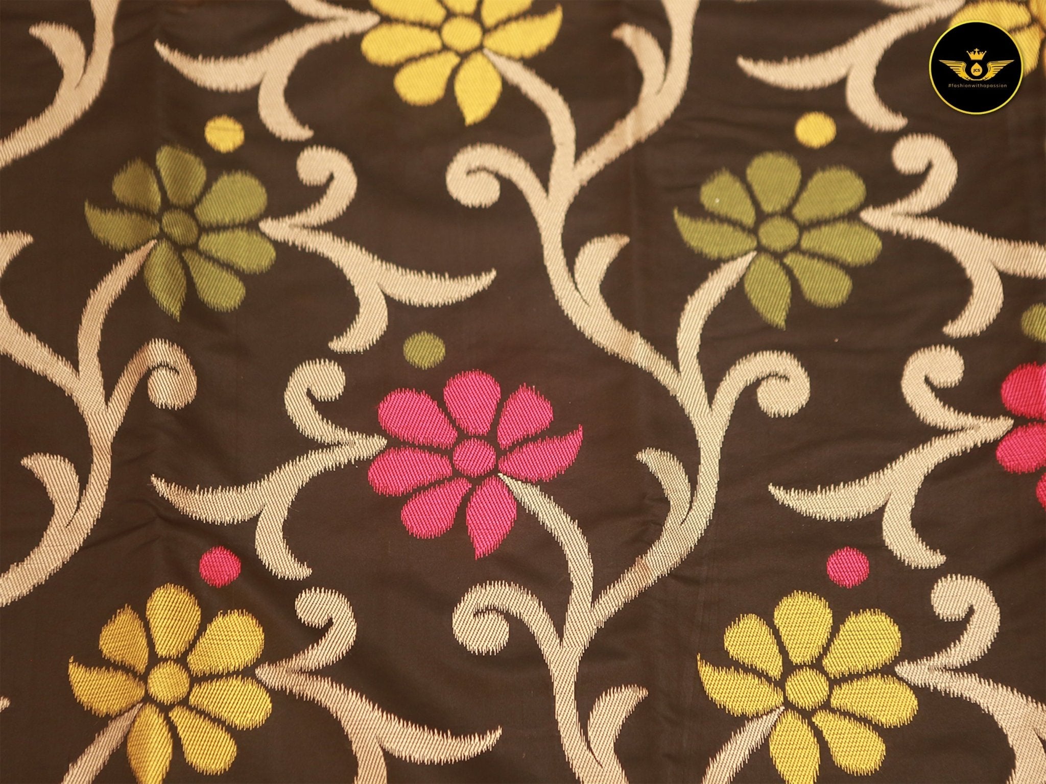 Banarasi Handloom Saree with All Over Zari & Designer Pallu, Beautiful Contrast Zari Work Border SAREE JCS Fashions