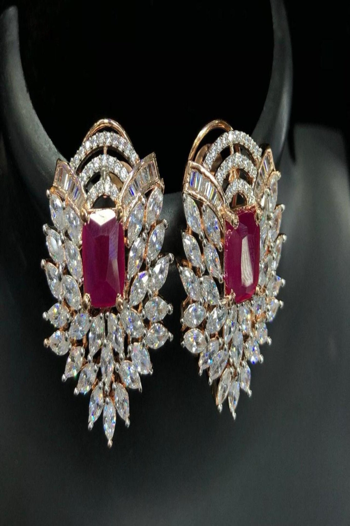 Chic Contrast: Stone Stud in Black & Gold Polish | JCS Fashions Jewelry JCS Fashions Red & Gold polish