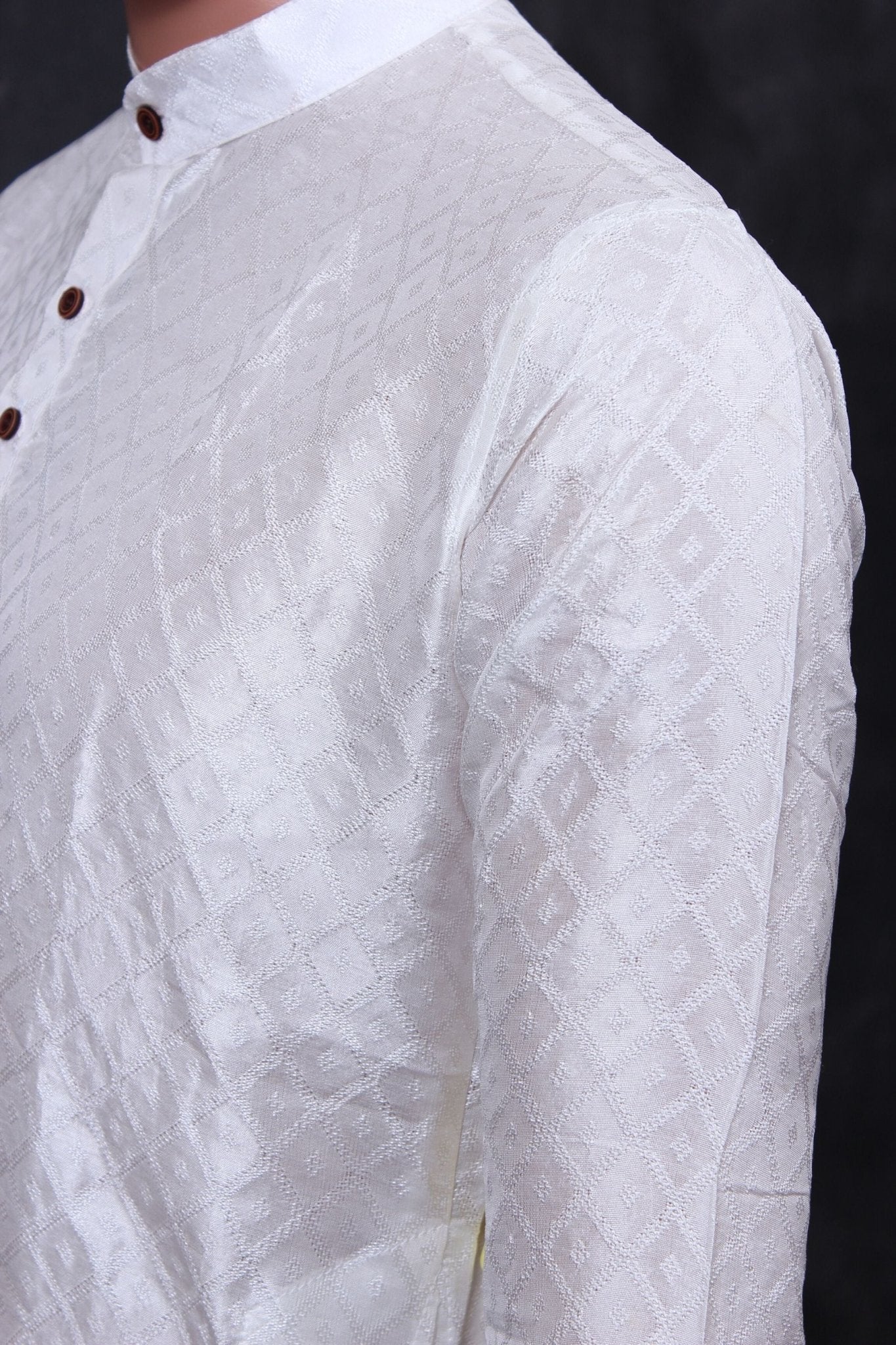 Chic Men's Diamond Pattern Kurta - Regal Design and Premium Comfort Men JCS Fashions