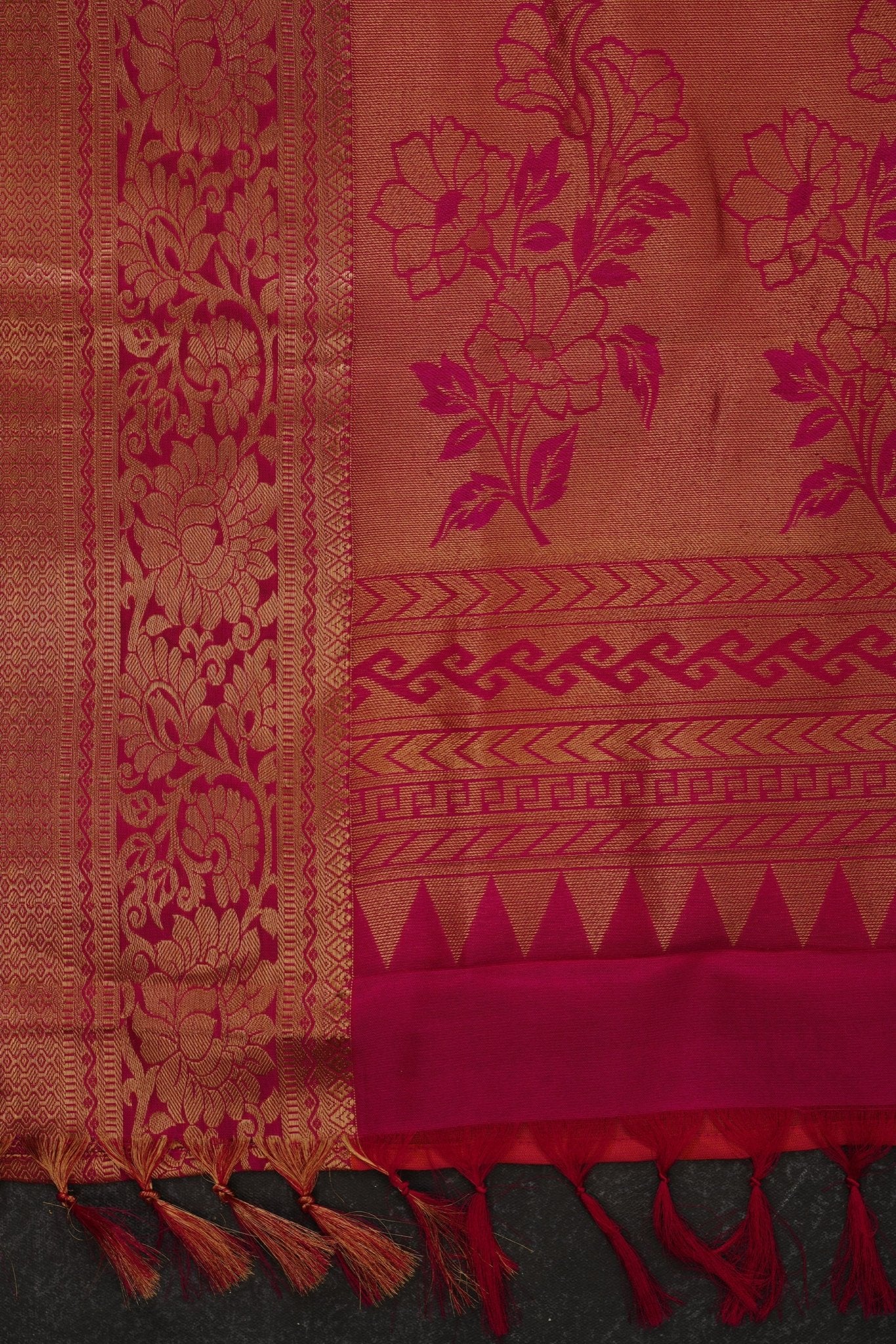 Elegant Double Warp Pure Handloom Silk Saree with Design Borders Saree JCS Fashions