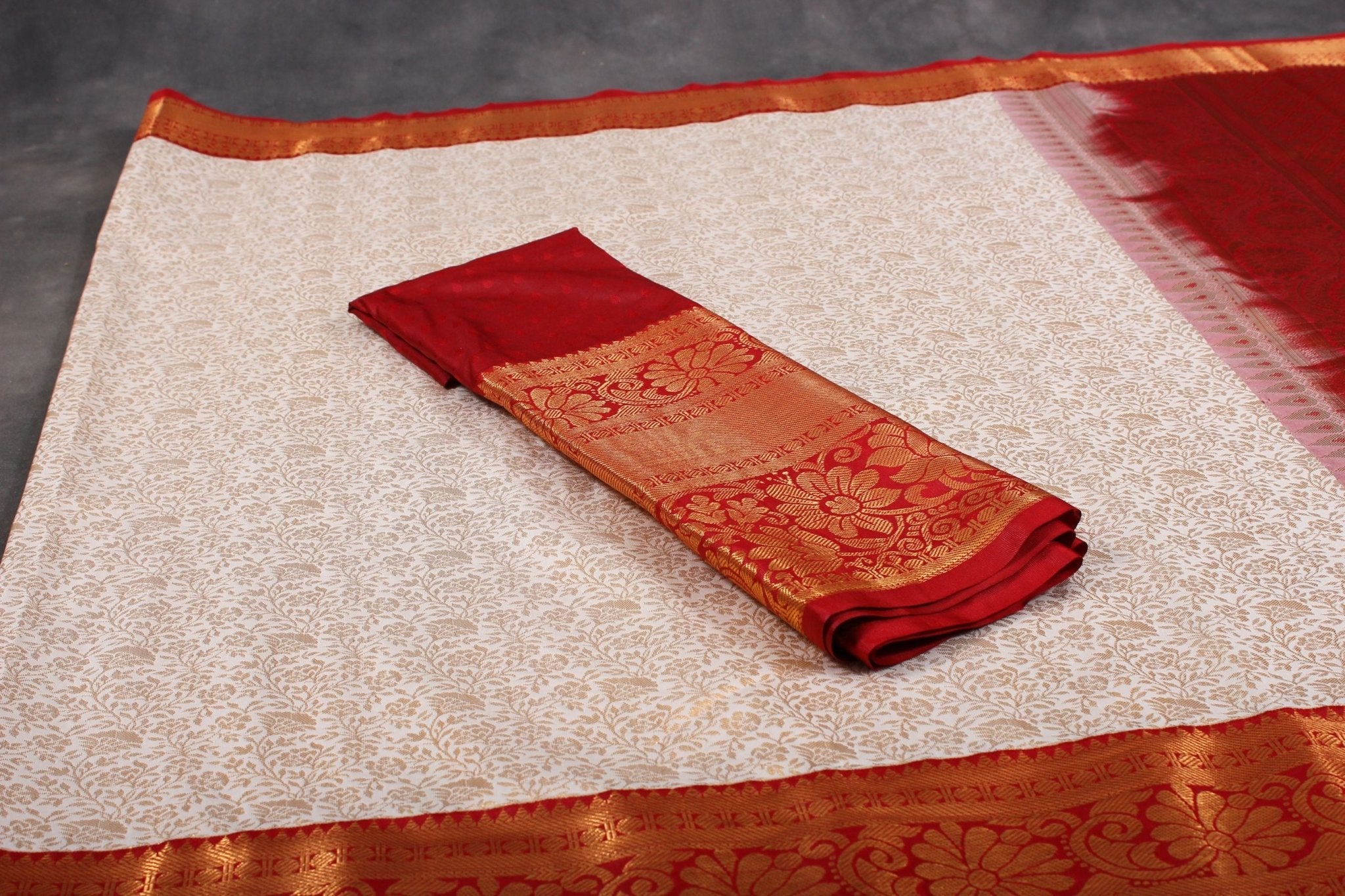 Elegant Kanchipuram Silk Saree - Traditional Design with Vibrant Color Saree JCS Fashions