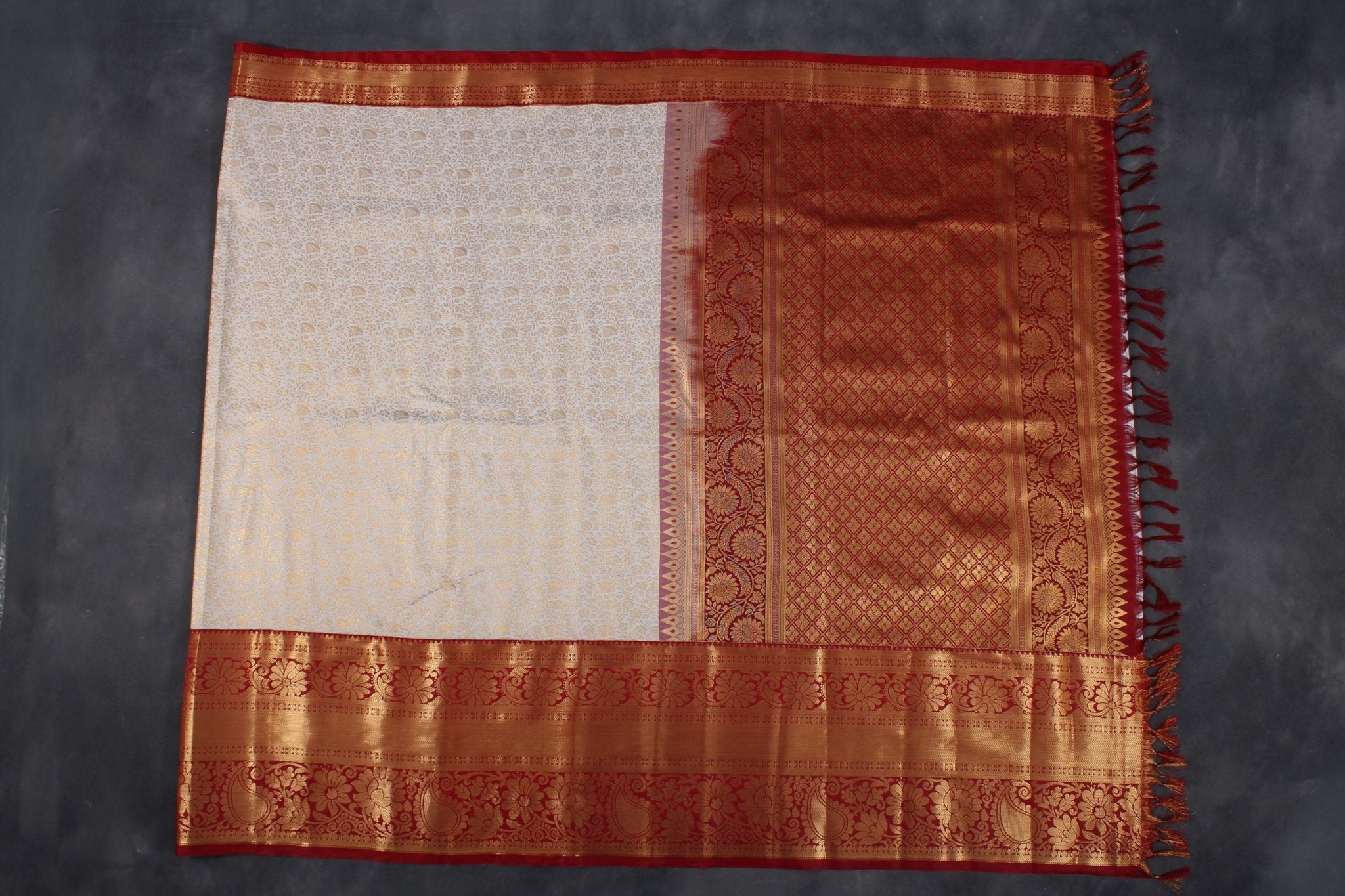 Elegant Kanchipuram Silk Saree - Traditional Design with Vibrant Color Saree JCS Fashions
