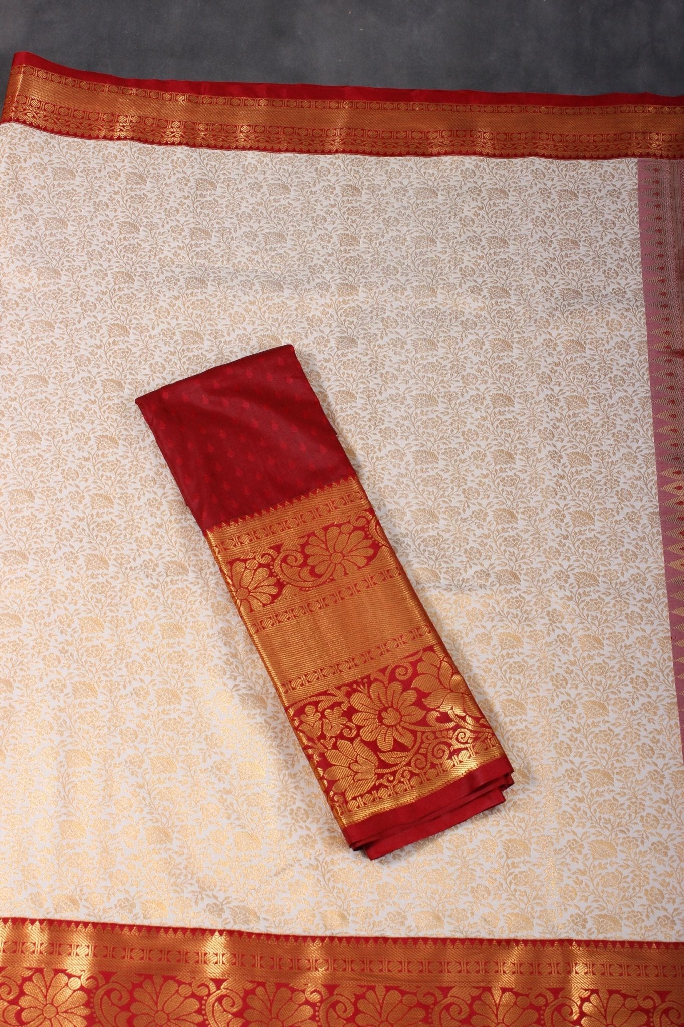 Elegant Kanchipuram Silk Saree - Traditional Design with Vibrant Color Saree JCS Fashions