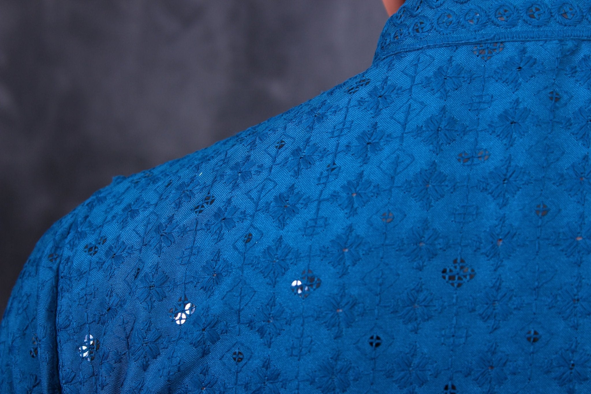Elegant Men's Lakhnavi Kurta with Exquisite Embroidery & Resham Detailing Men JCS Fashions