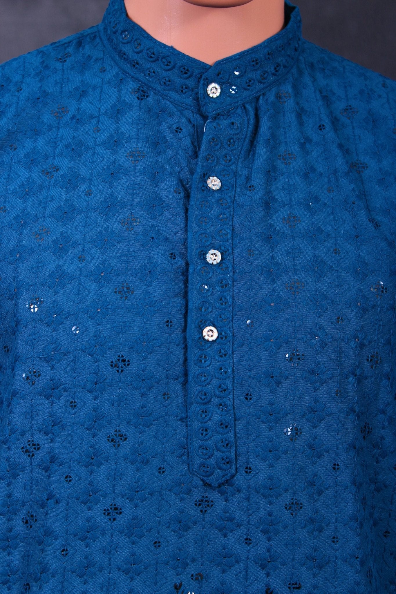 Elegant Men's Lakhnavi Kurta with Exquisite Embroidery & Resham Detailing Men JCS Fashions