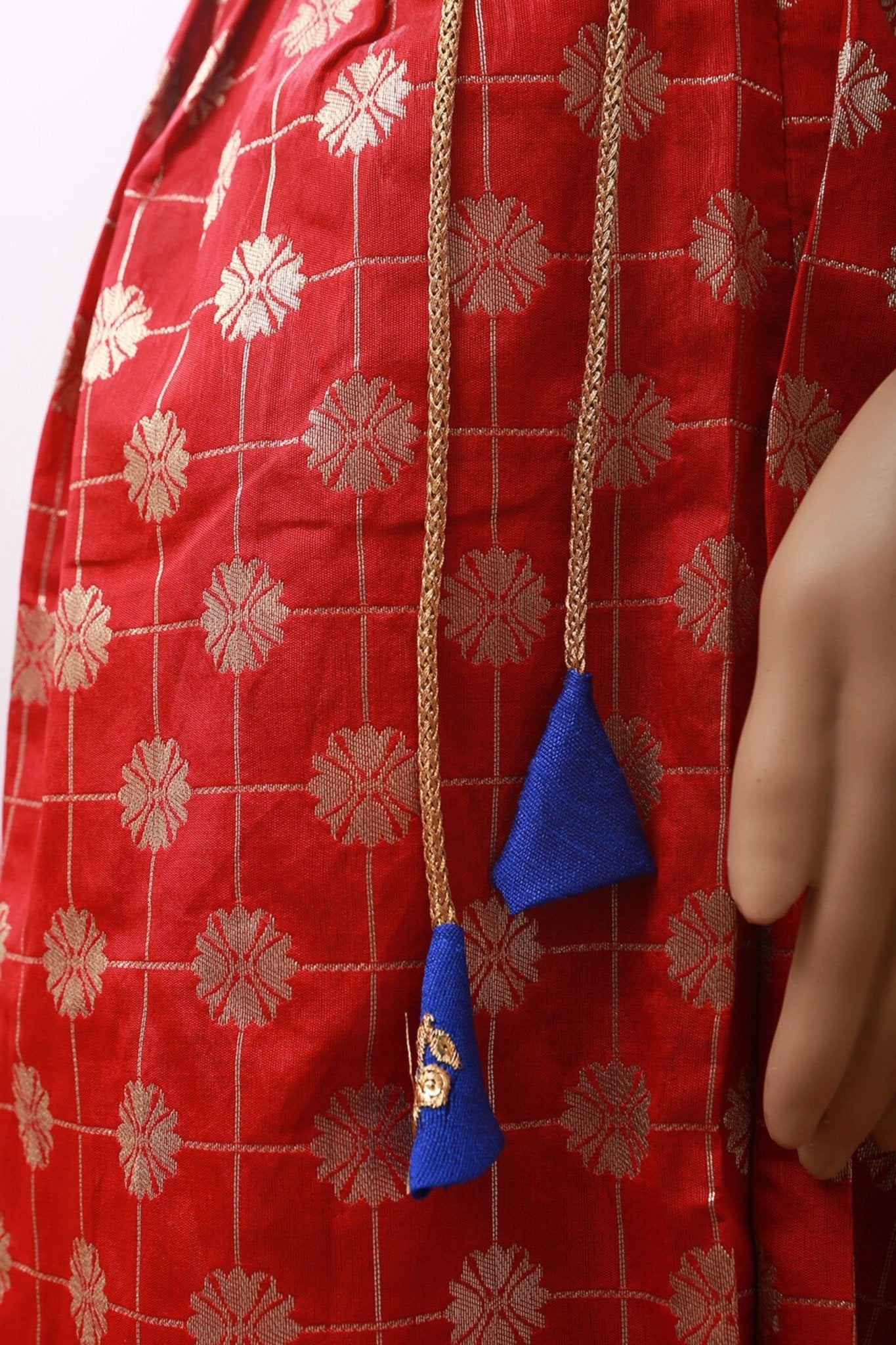 Exquisite Banarasi Pattu Lehenga with Kanchi Border and Blouse LEHENGA JCS Fashions