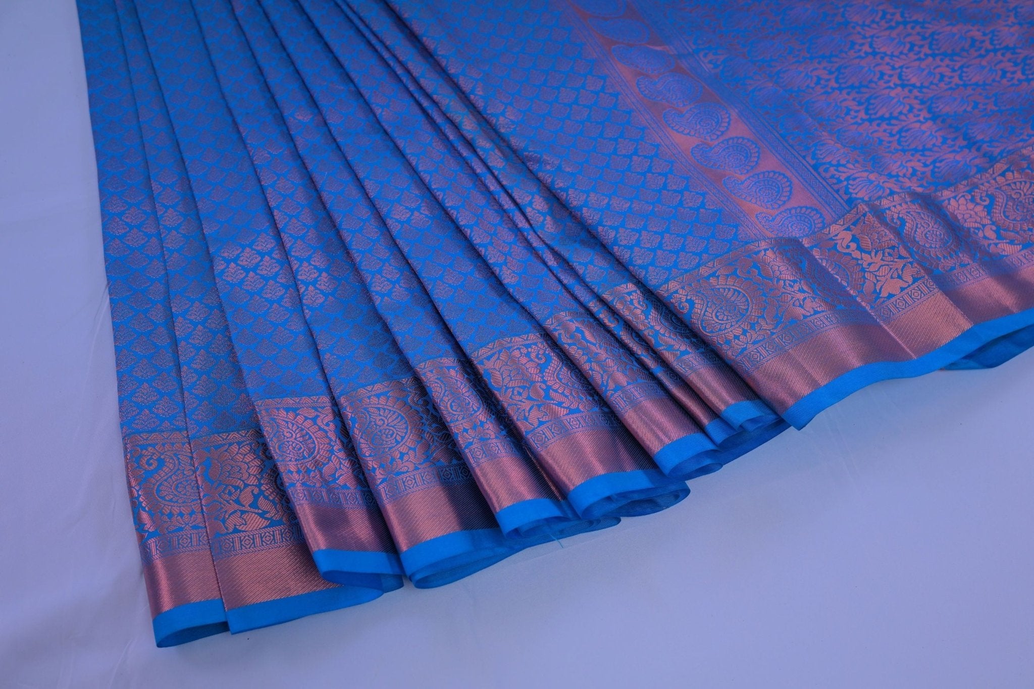 Exquisite Kanchipuram Pure Silk Saree with Golden Zari Weaving Saree JCS Fashions