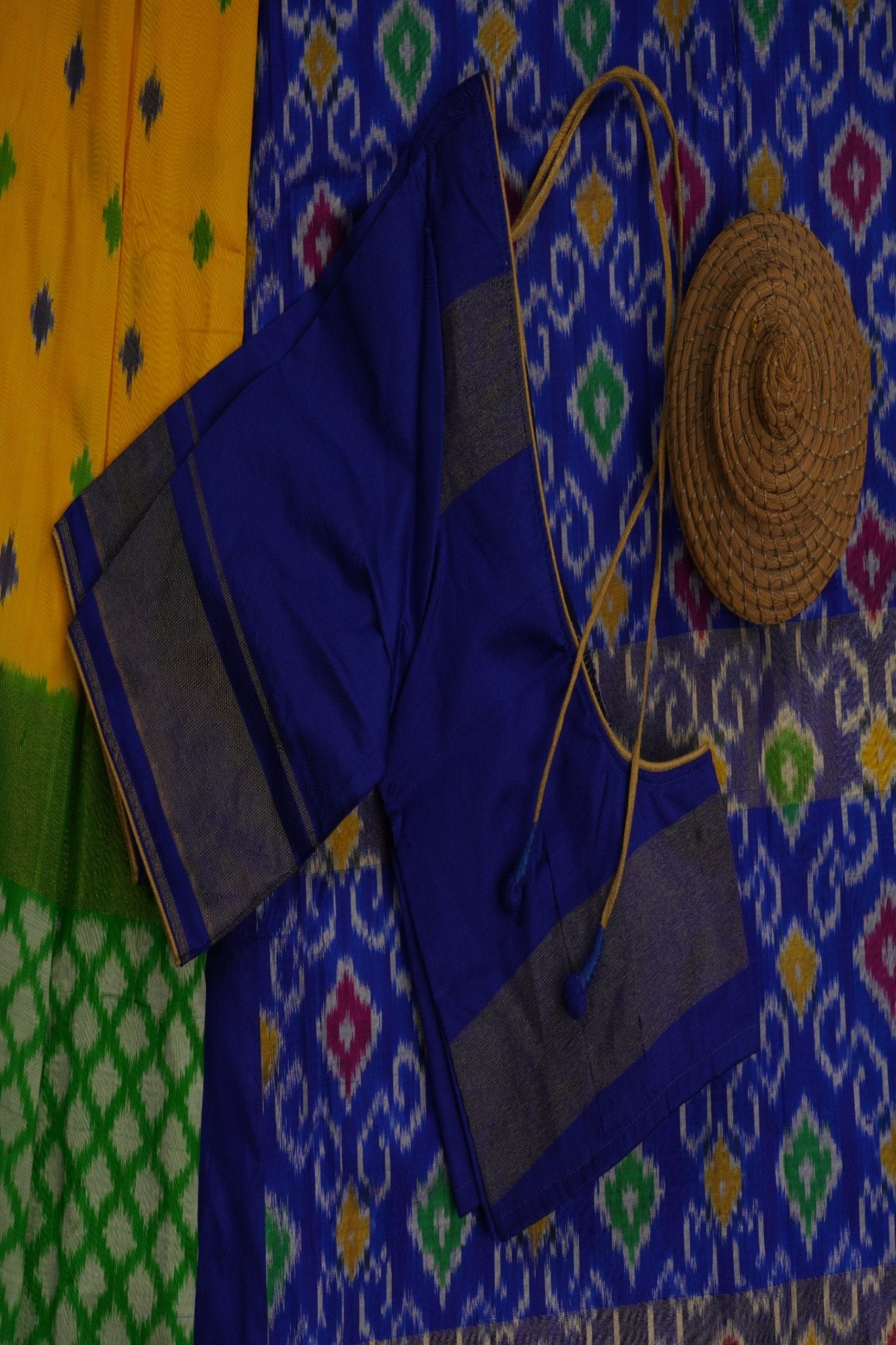 Exquisite Pure Pochampally Ikkat Silk Saree | Flowy & Unique Borders SAREE JCS Fashions