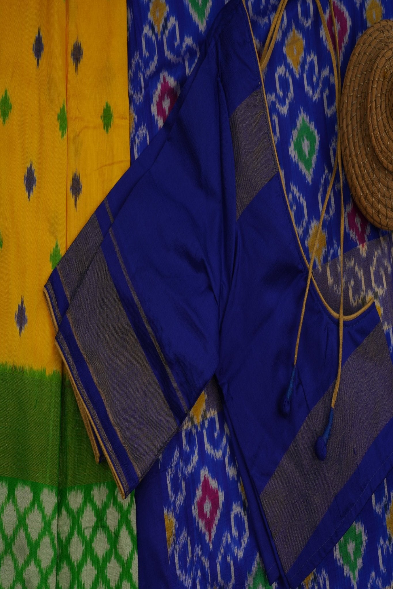 Exquisite Pure Pochampally Ikkat Silk Saree | Flowy & Unique Borders SAREE JCS Fashions