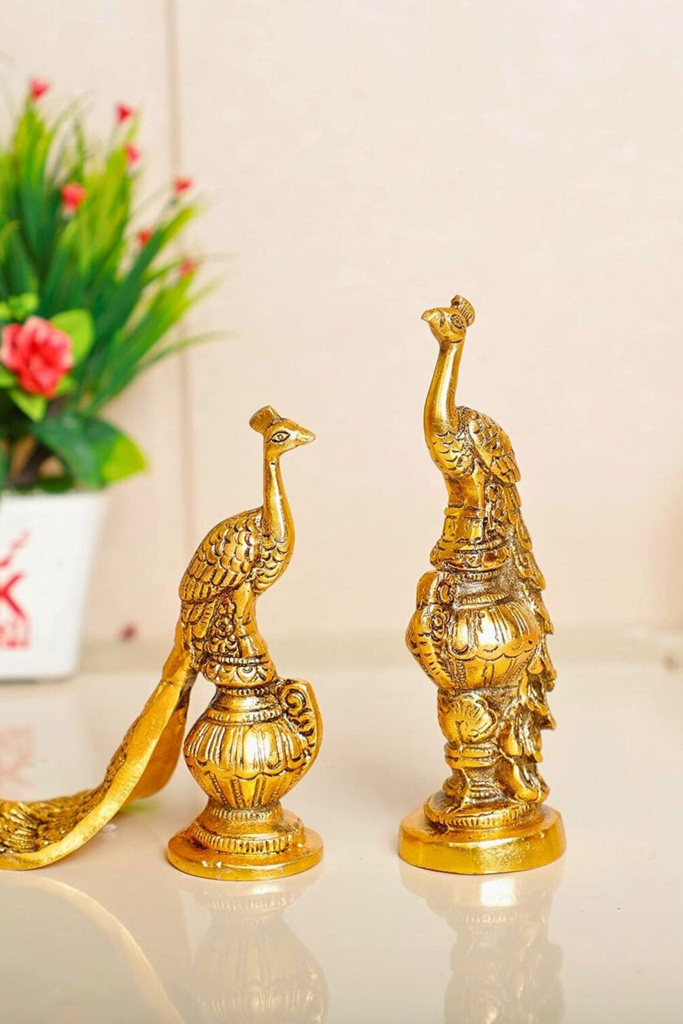 Gold Aluminium Peacock Couple Statue: Luxury Décor symbolizing Royalty Gift JCS Fashions Gold 11.5 * 7 * 17