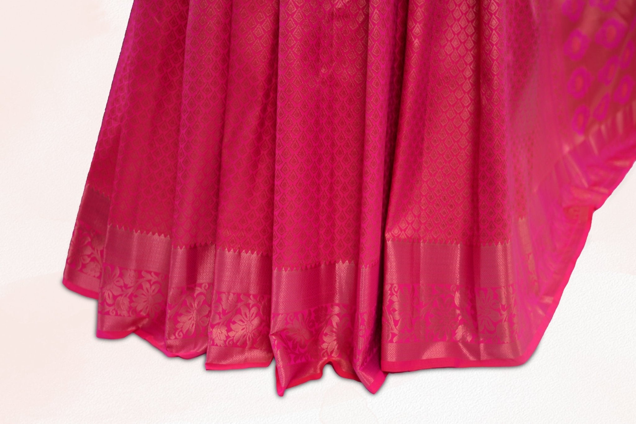 Golden Zari Kanchipuram Silk Saree - Traditional Elegance by JCSFashions Saree JCS Fashions