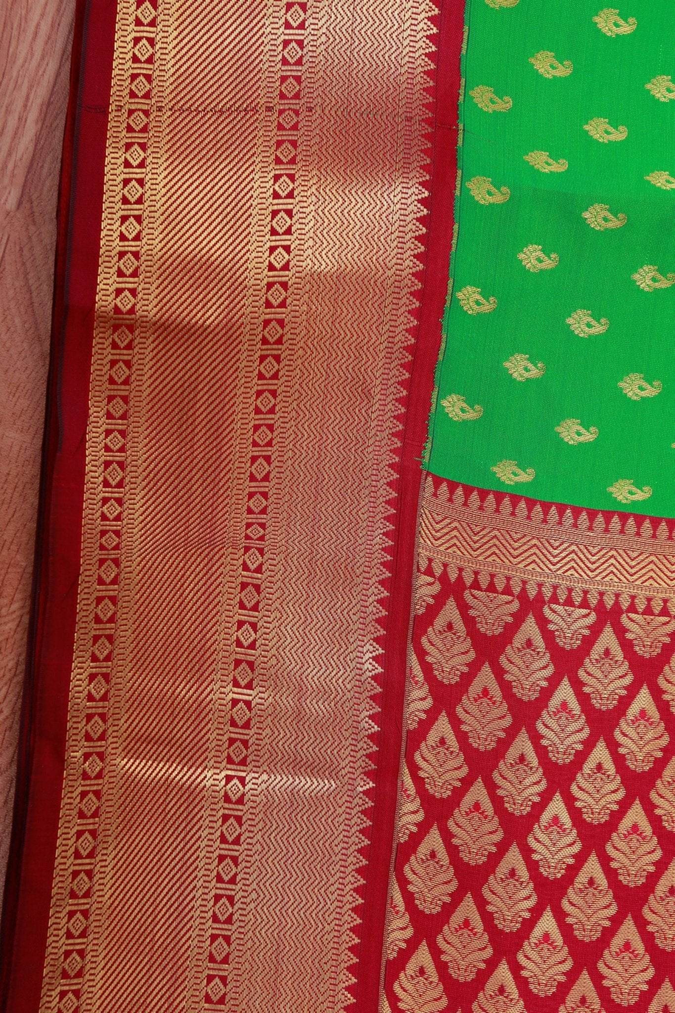 Green Korvai Buttis Semi Silk Saree: Designer Tassels, Maggam Work Blouse SAREE JCS Fashions