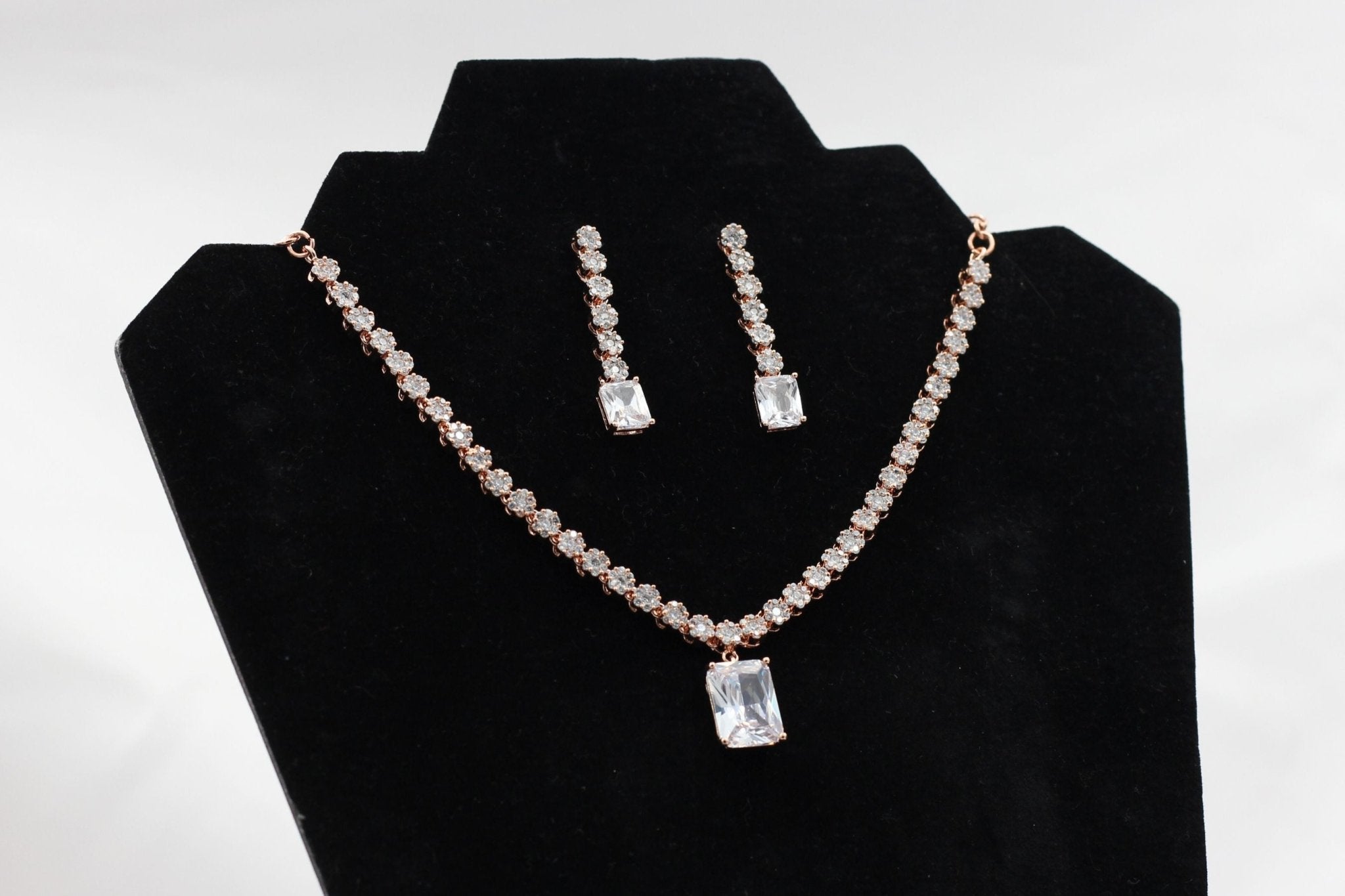 Handcrafted Rose Gold Jewelry Set with Intricate Stone Carvings Jewelry JCS Fashions White 9"