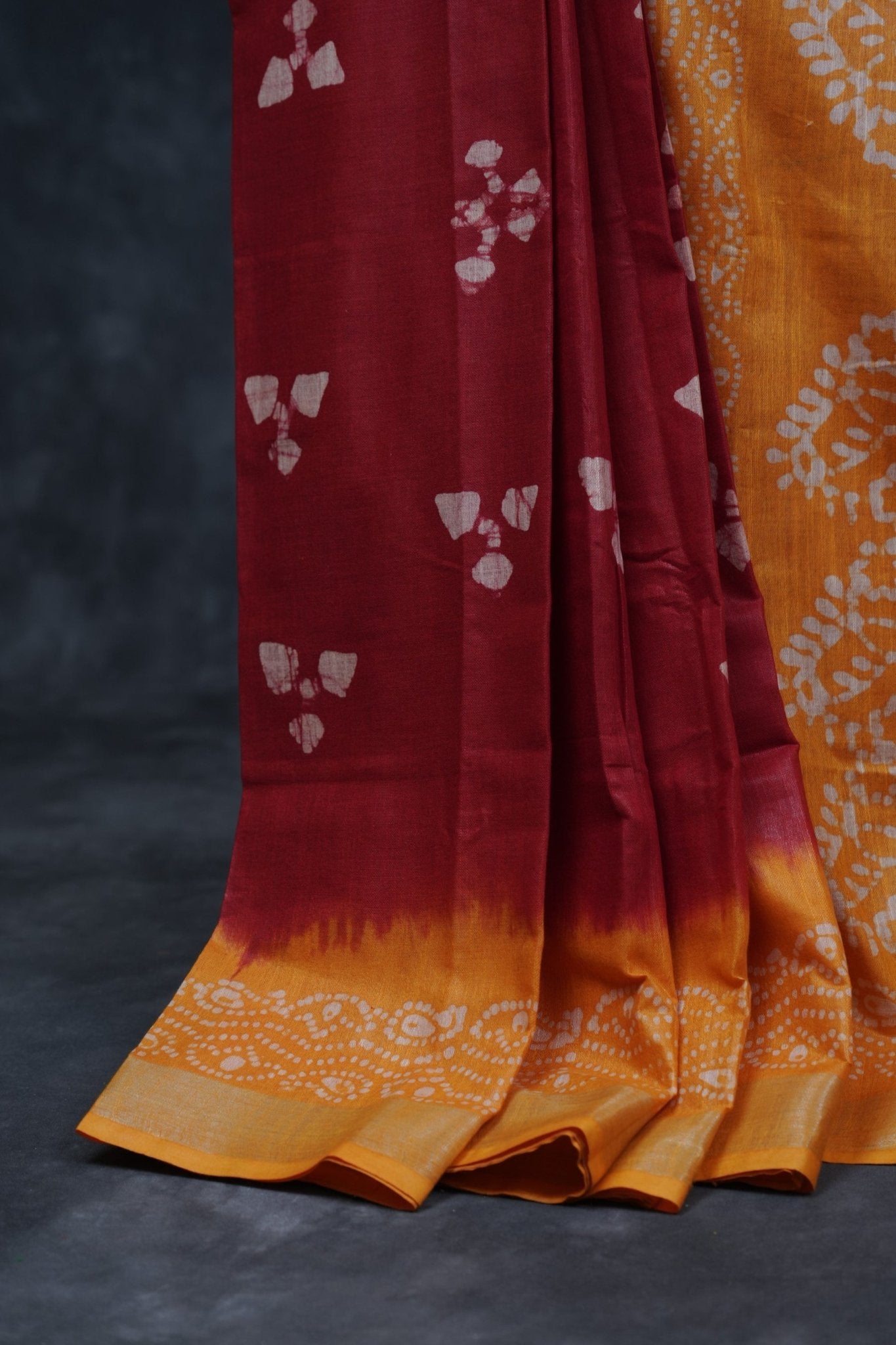 Liva Certified Linen Cotton Saree: Batik Prints and Contrast Border SAREE JCS Fashions