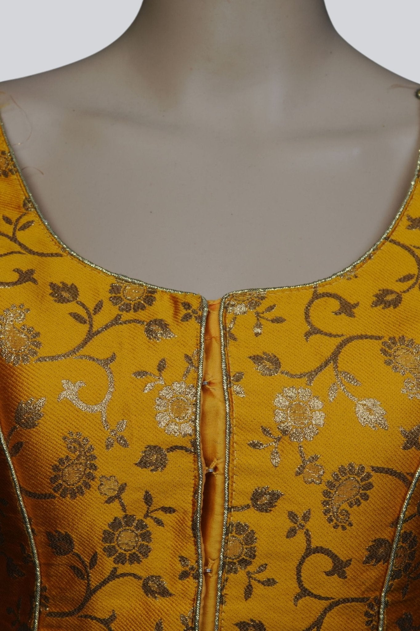 Luxe Threads: Elevate Your Wardrobe with JCSFashions' Brocade Blouse Blouse JCS Fashions