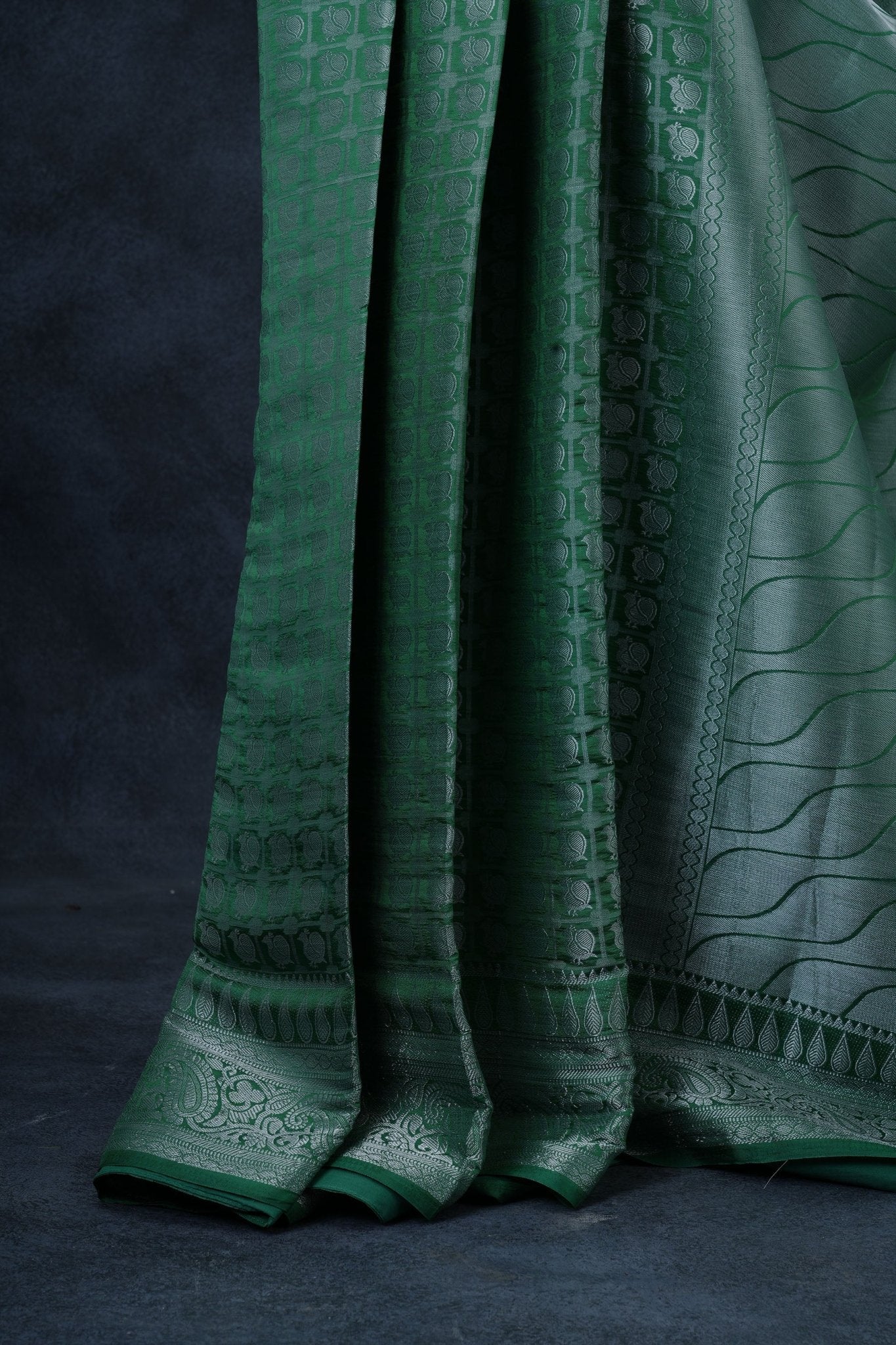 Luxurious Dupion Silk Saree with Silver Zari & Customizable Blouse Saree JCS Fashions