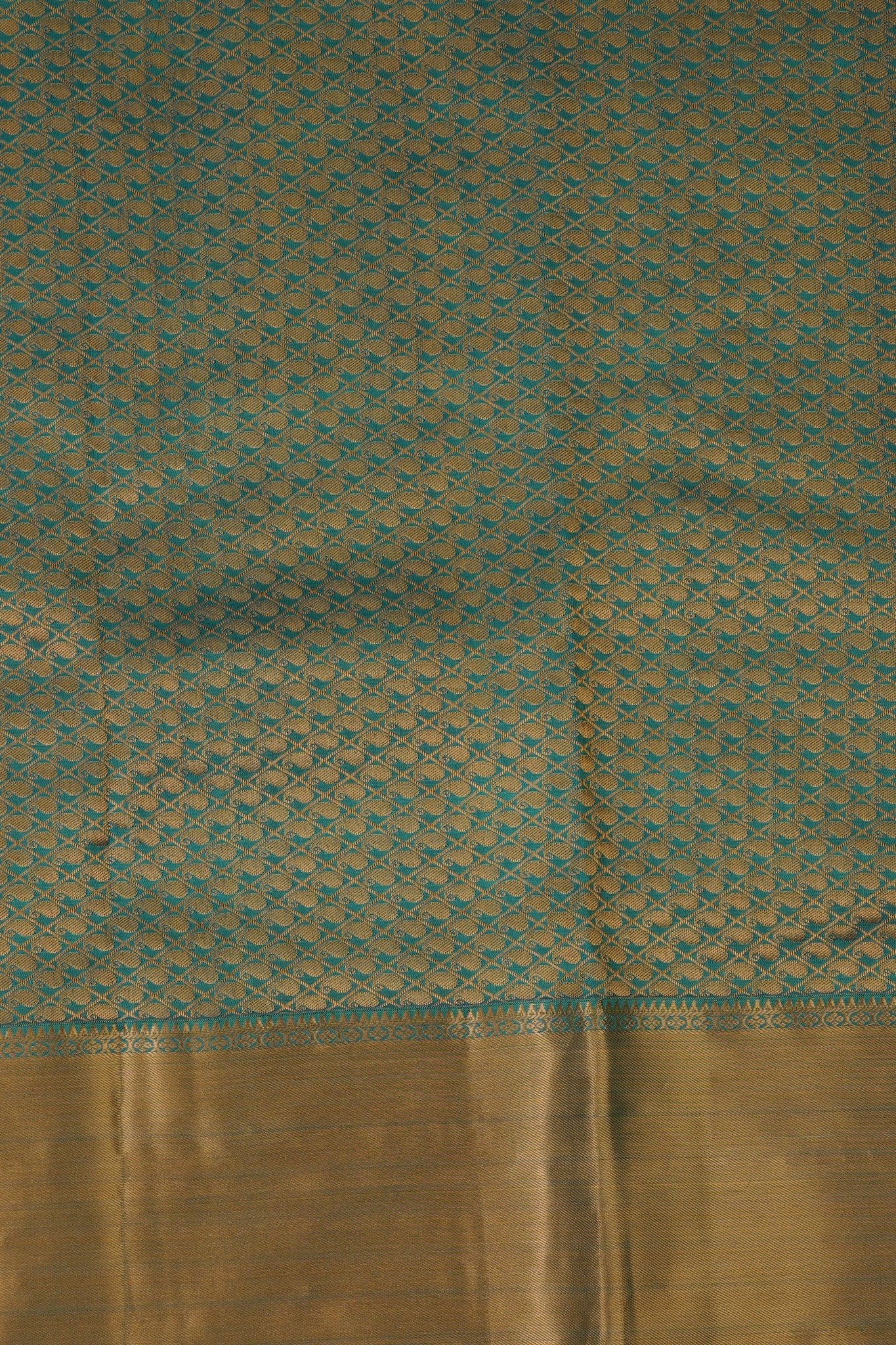 Luxurious Handloom Silk Saree with Grand Pallu & Stitched Blouse Saree JCS Fashions