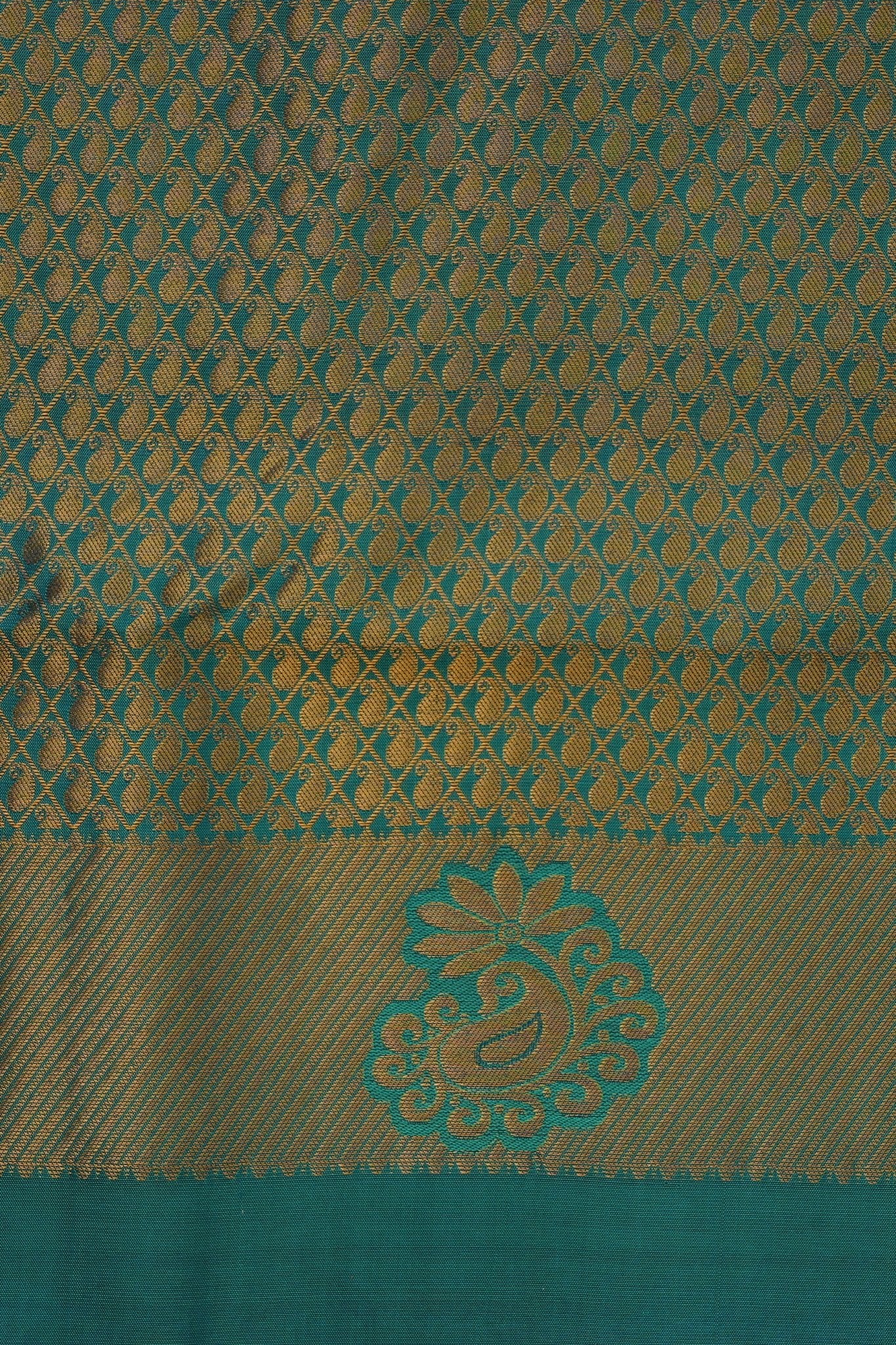 Luxurious Handloom Silk Saree with Grand Pallu & Stitched Blouse Saree JCS Fashions