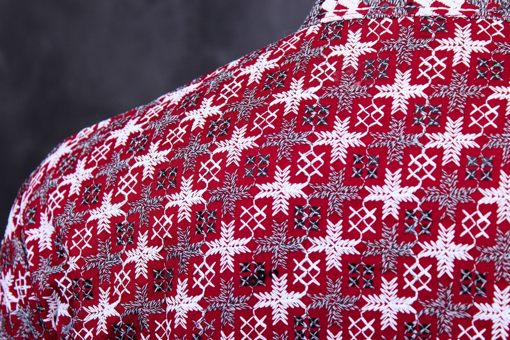 Men's Elegant Embroidered Kurta with Unique Zebra Pattern Design Men JCS Fashions