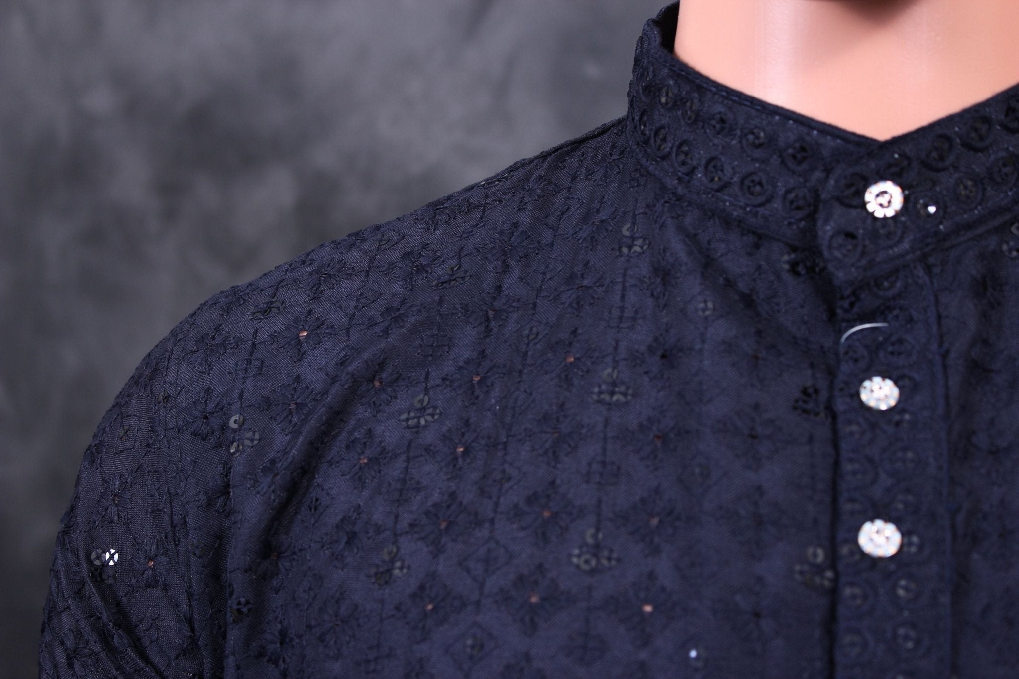 Men's Lakhnavi Kurta: Exquisite Embroidered Chikankari Craftsmanship Men JCS Fashions