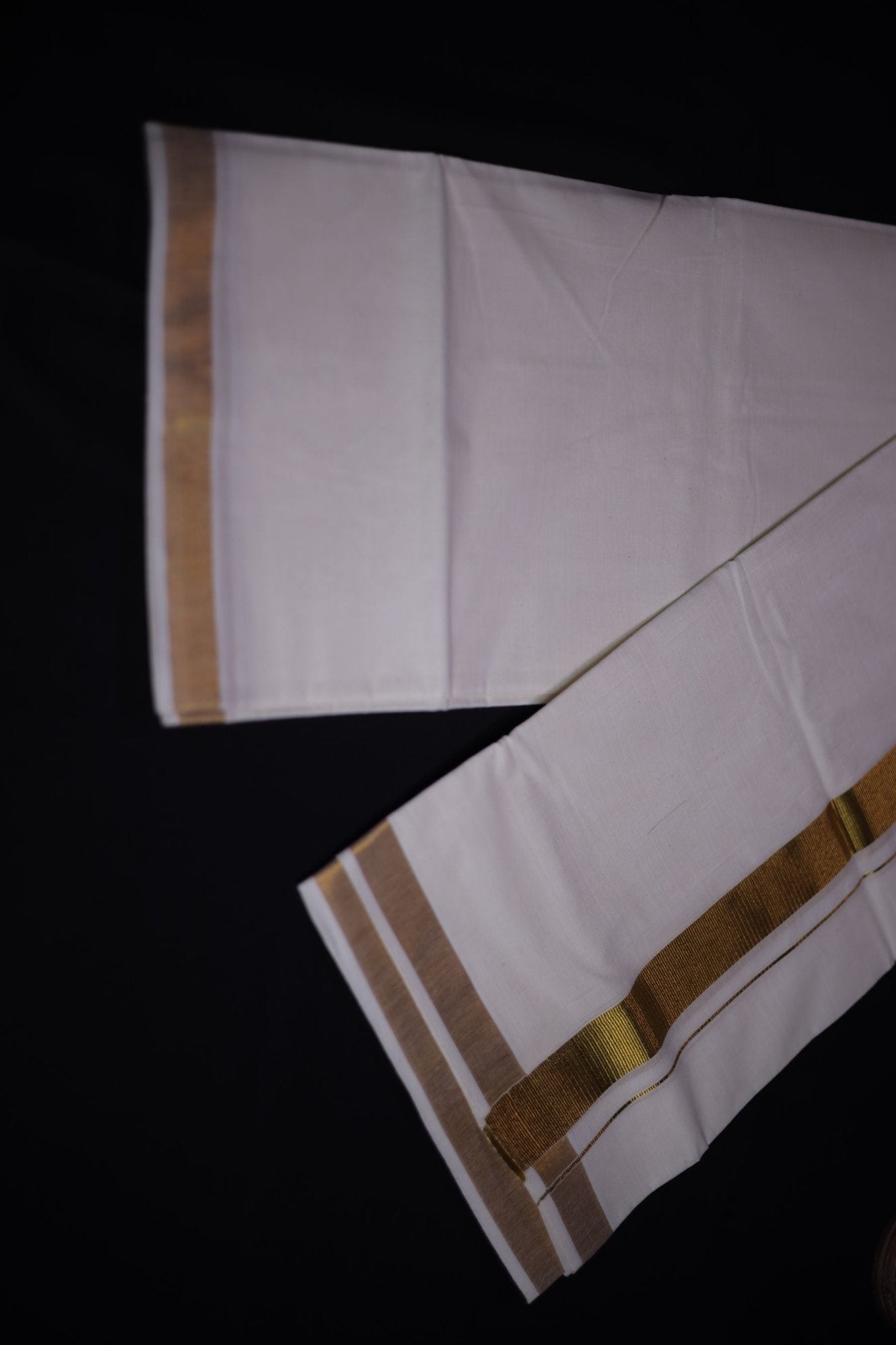 Men's Luxury Kerala Cotton Angavastram with Sparkling Zari Lines Shawl JCS Fashions