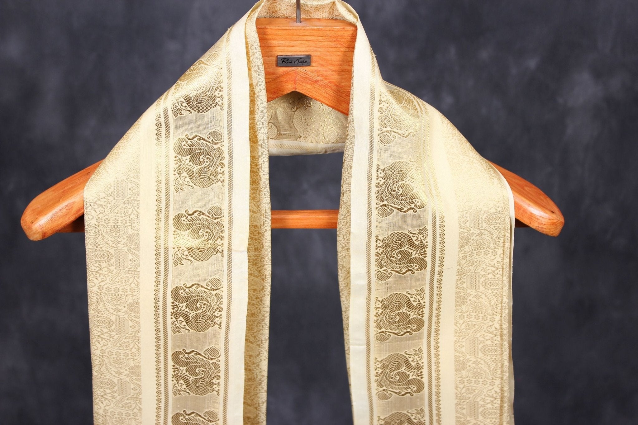 Peacock Patterned Banarasi Dupatta - Tradition Meets Modern Elegance Dupatta JCS Fashions