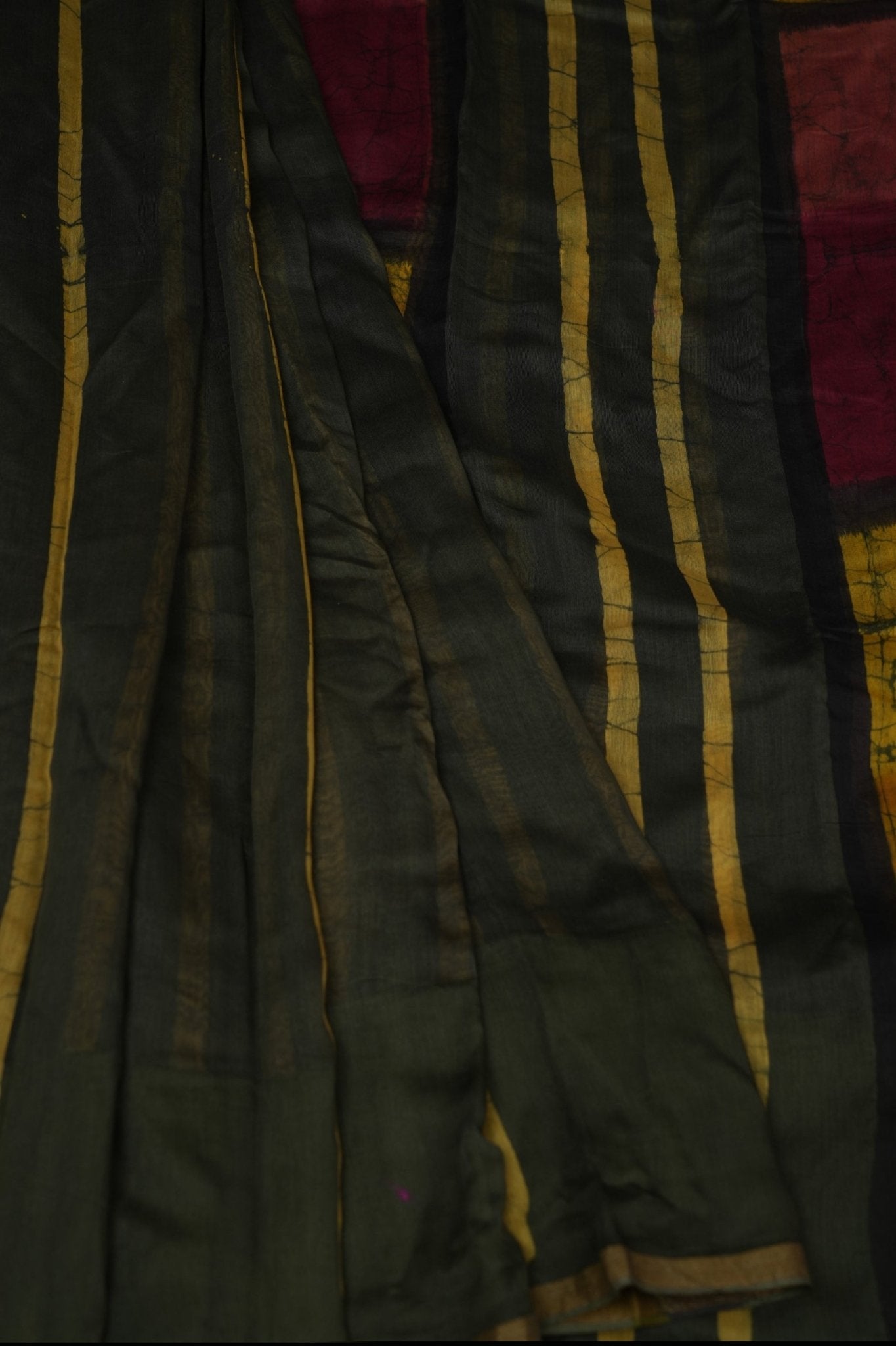 Premium Elegance with Dye Shaded, Antic Zari Border and Contrast Blouse SAREE JCS Fashions