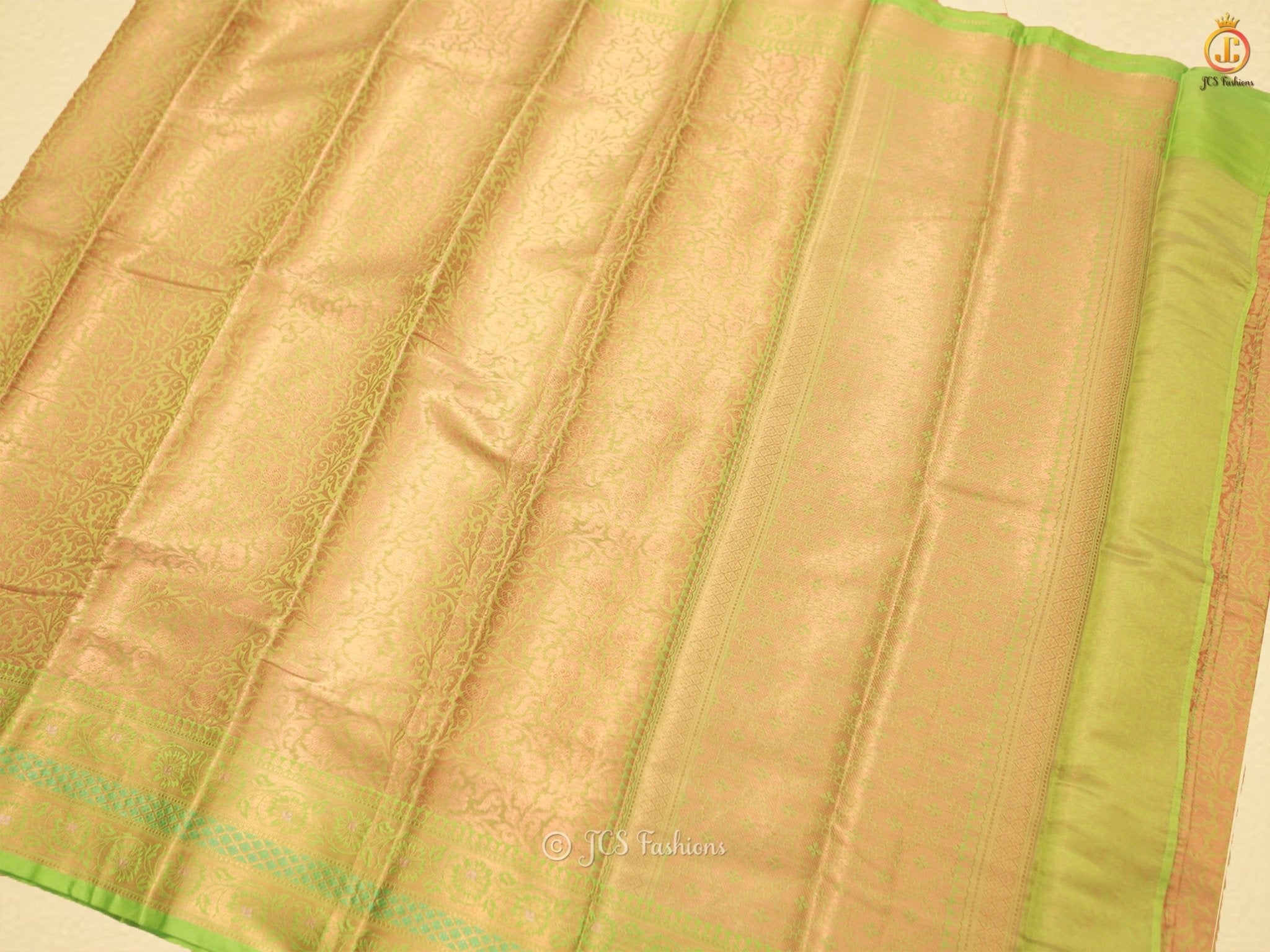 Soft Silk Saree With Copper Zari Weaves And Contrast Pallu SAREE JCS Fashions