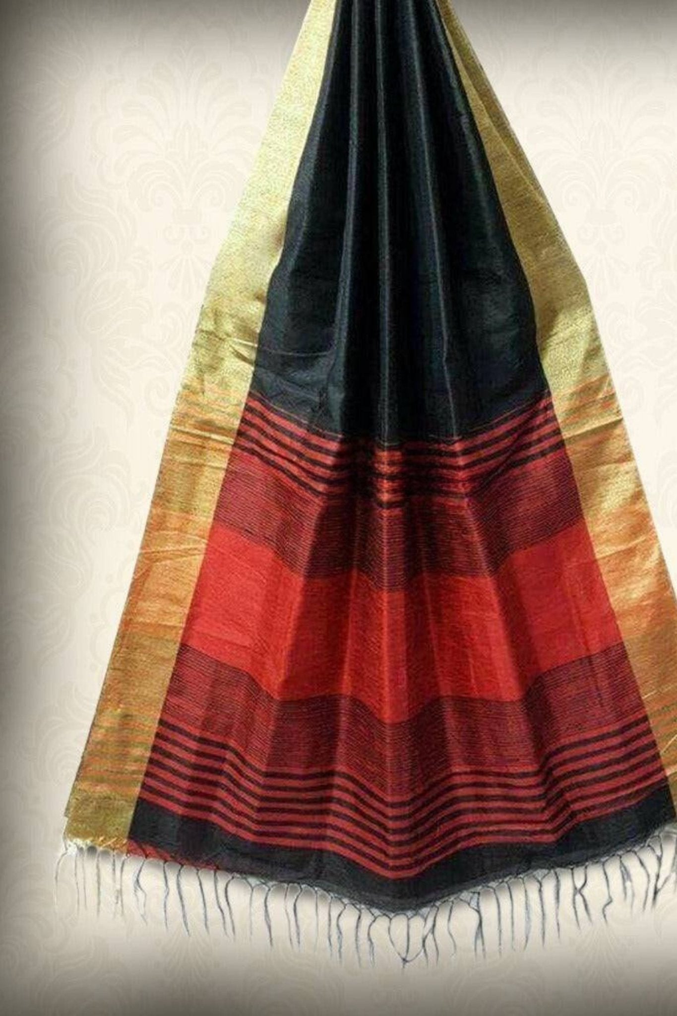 Raw silk saree with contrast pallu — Indian clothing at JCS Fashions Milpitas Bay Area