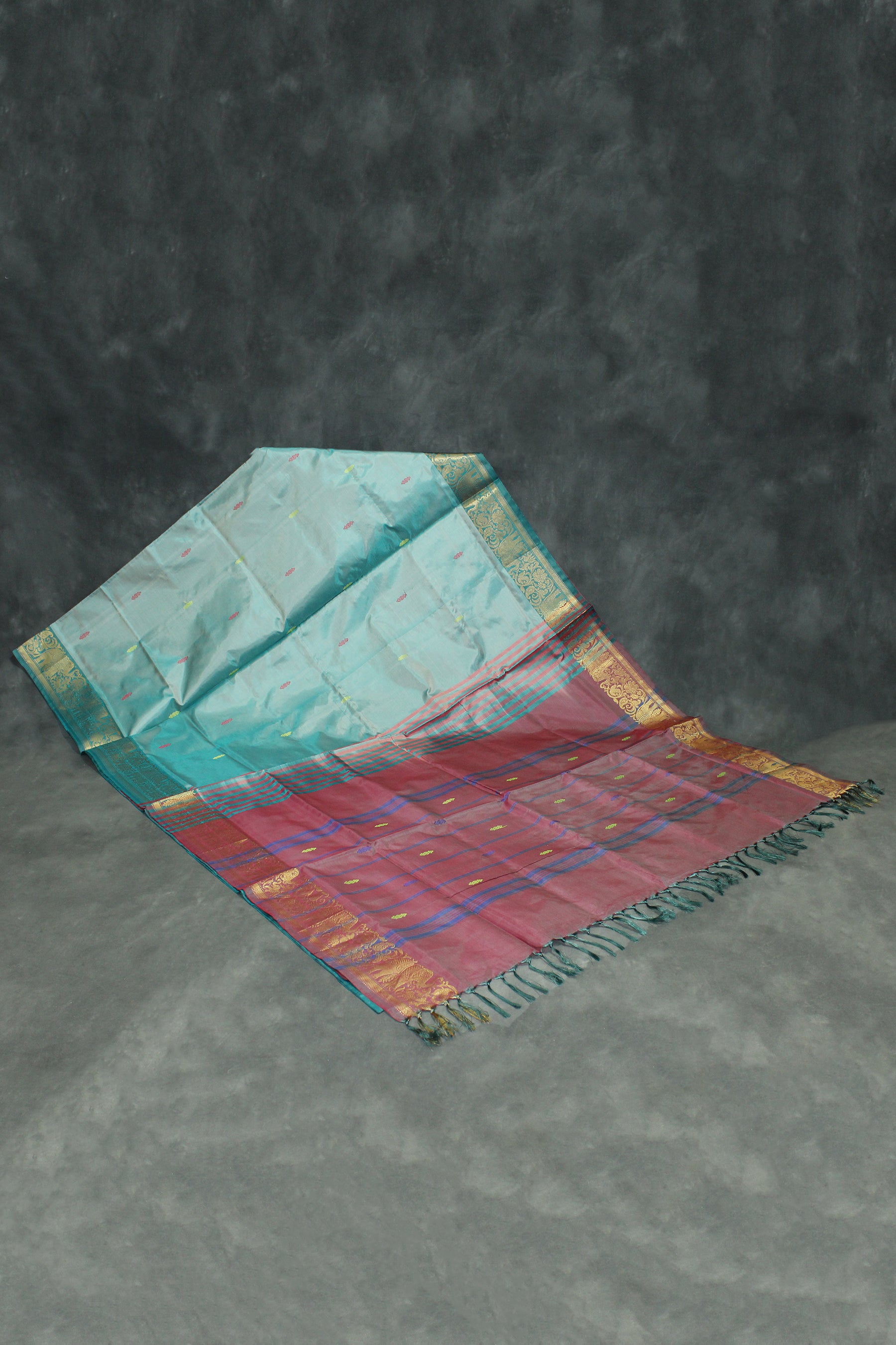 Teal and Maroon Vaazhai Naar Saree with Zari Border and Small Buttas