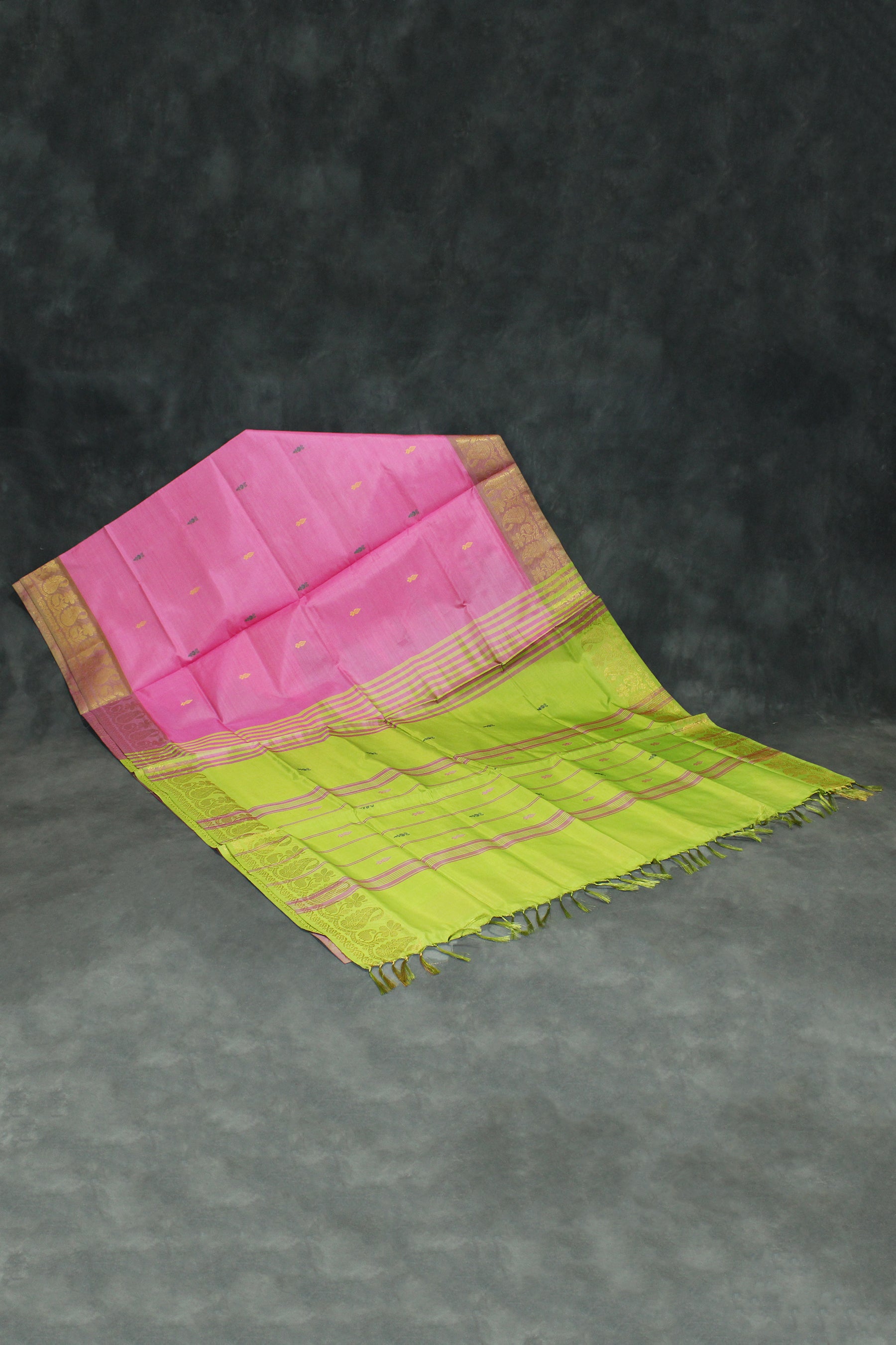 Pink & Light Green Vaazhai Naar (Banana Pith) Saree with Zari Border and Blouse Piece