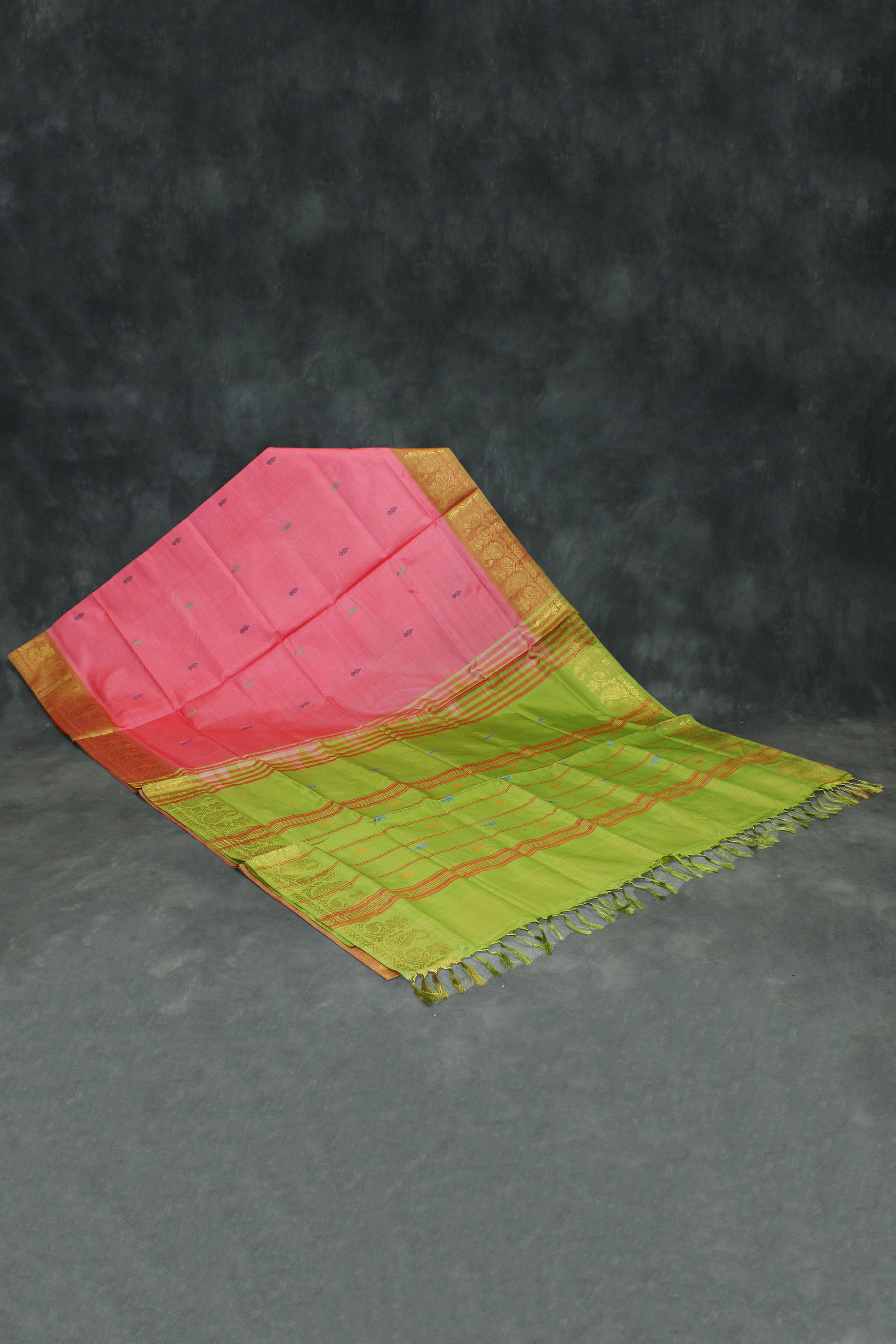 Vaazhai Naar (Banana Pith) Saree with Zari Border and Full-Body Buttas - Pink