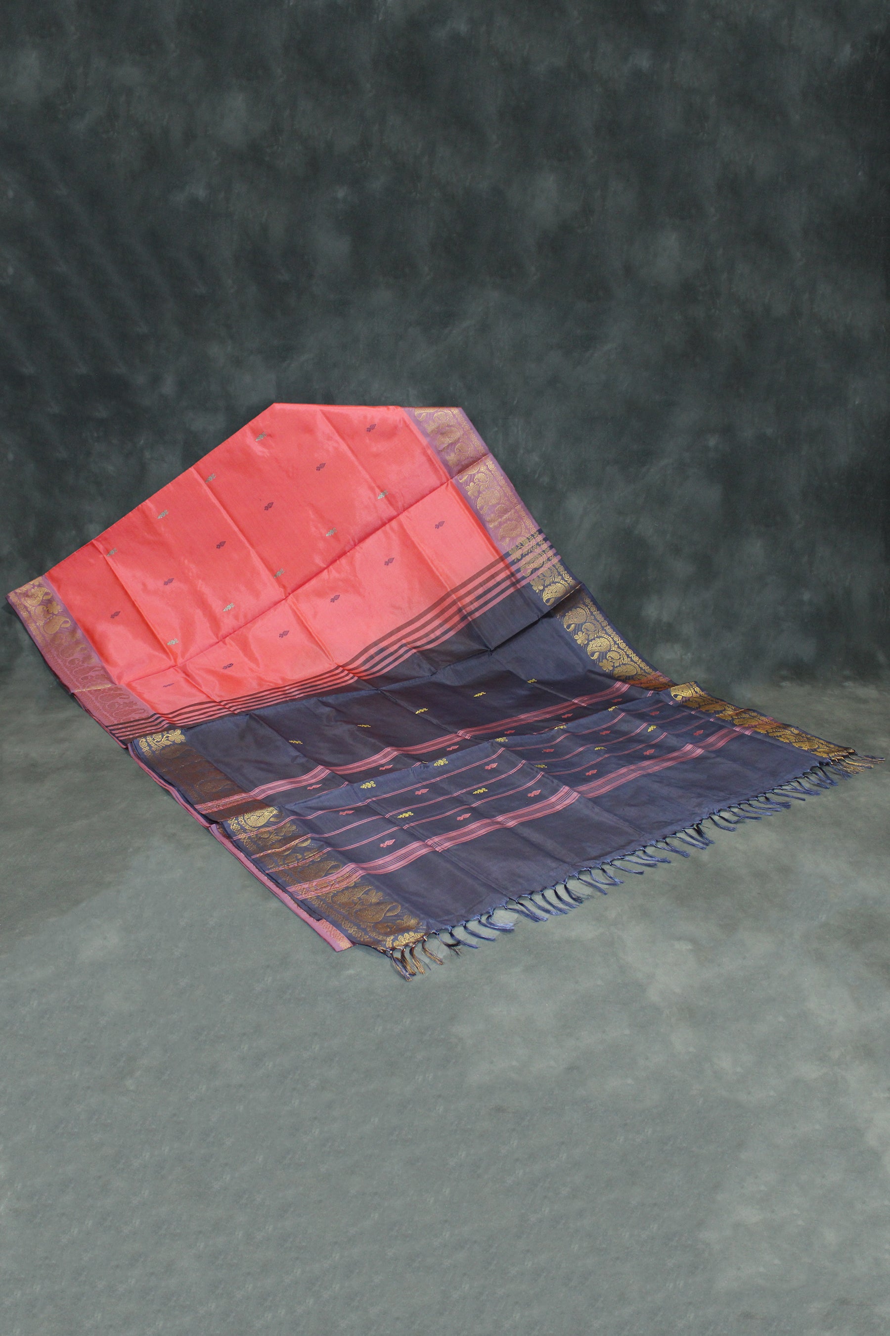 Vaazhai Naar (Banana Pith) Saree with Zari Border and Butta - Dark Peach
