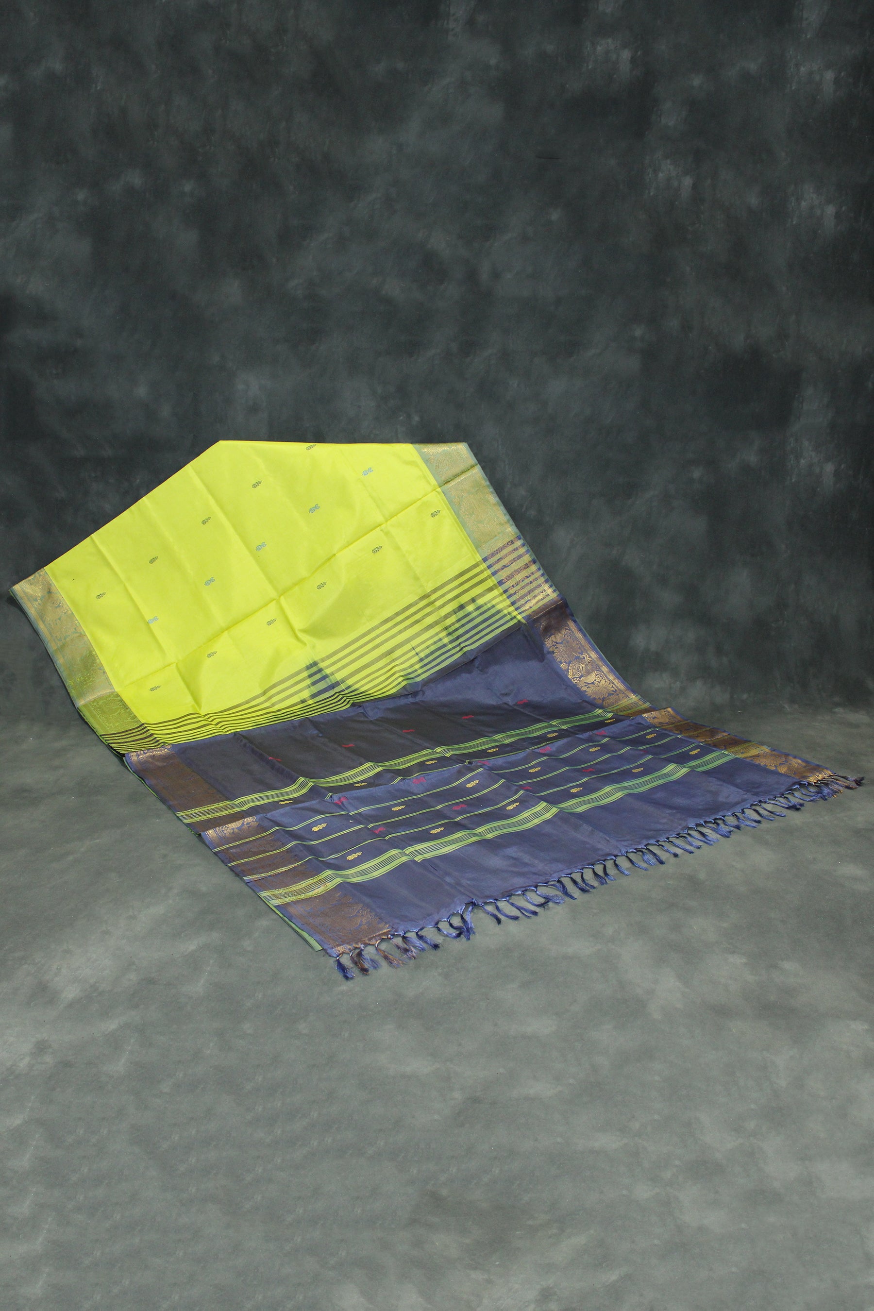 Light Green Vaazhai Naar Saree with Zari Design Border and Small Butta - Includes Blouse Piece