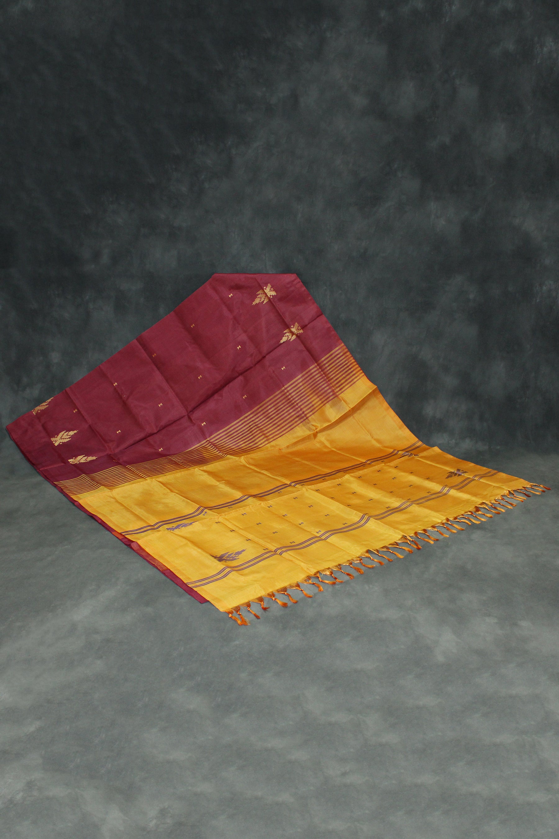 Banana Pith (Vaazhai Naar) Maroon & Yellow Borderless Saree with Small Butta