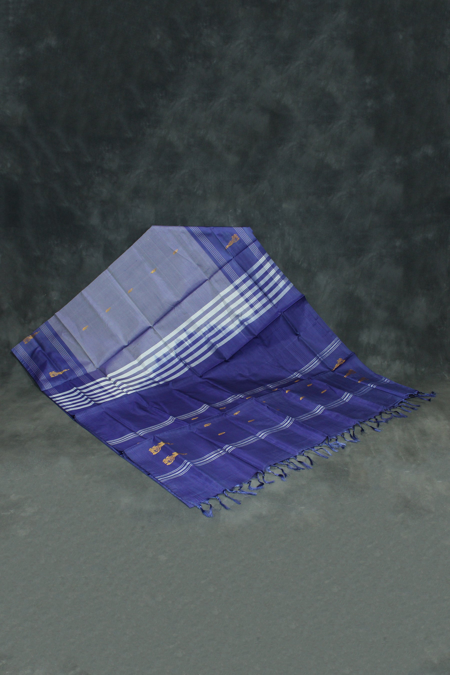 Purple Vaazhai Naar (Banana Pith) Borderless Saree with Small Butta Motifs