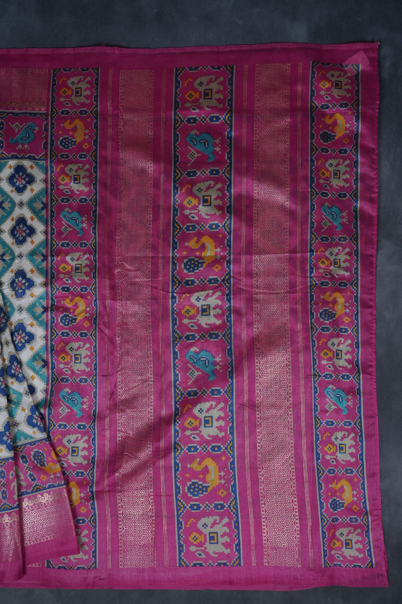 Elegant Handcrafted Ikkat Saree in Rich Cream - Tradition & Style