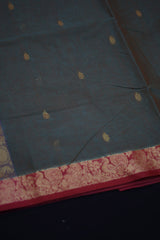 Elegant 100% Cotton Saree with Richly Woven Pallu - Indian Aesthetics